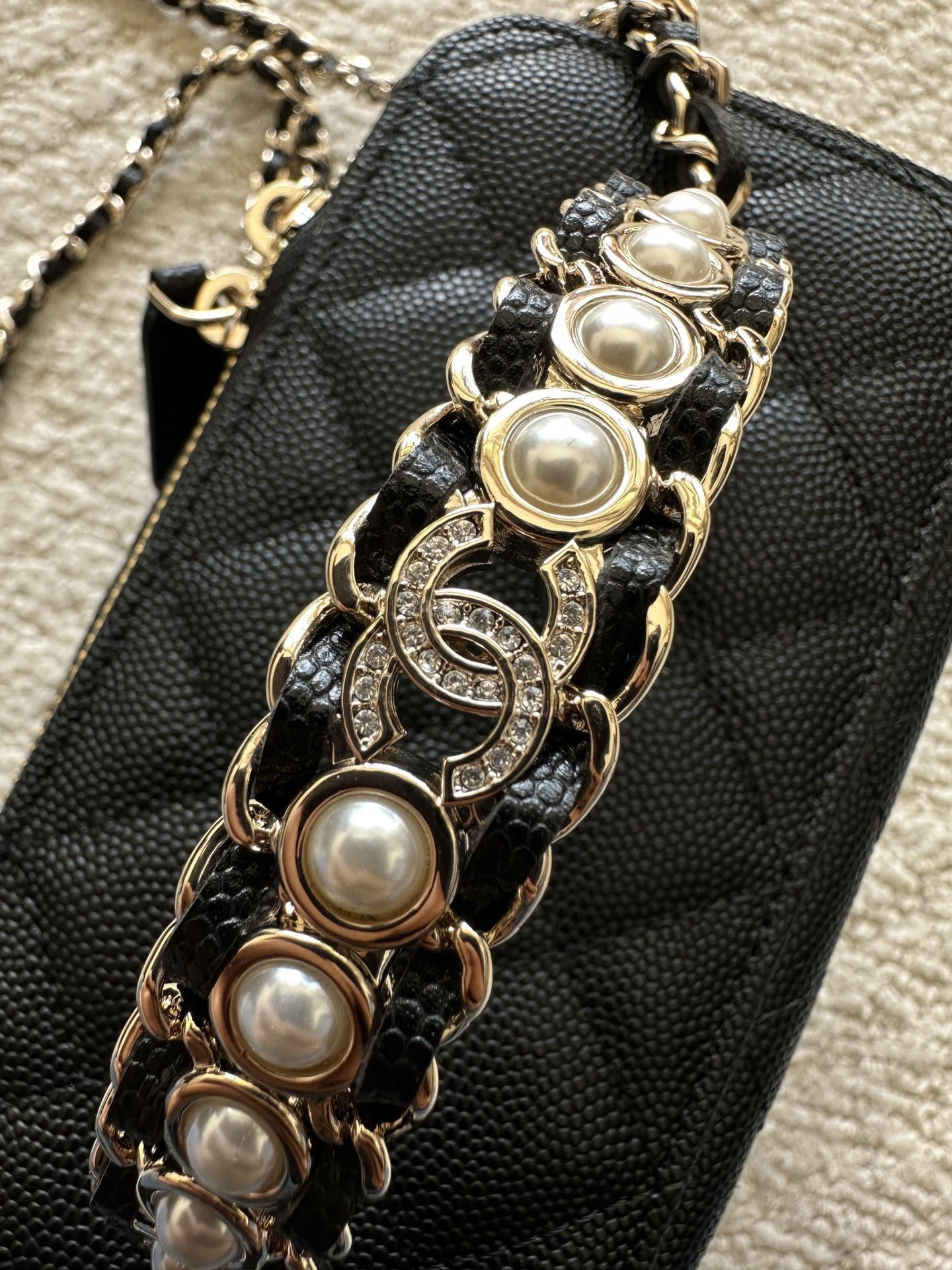 CHANEL Classic Vanity with chain Handbag AS4940 17x9.5x8cm