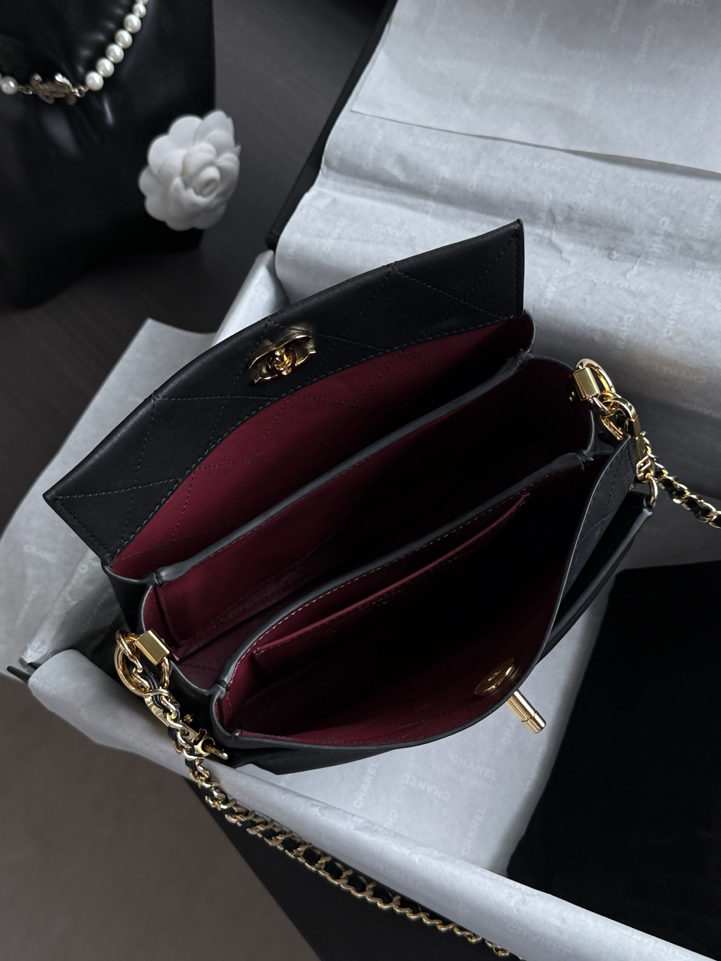Chanel Hobo Bag AS6255 16x23x8cm
