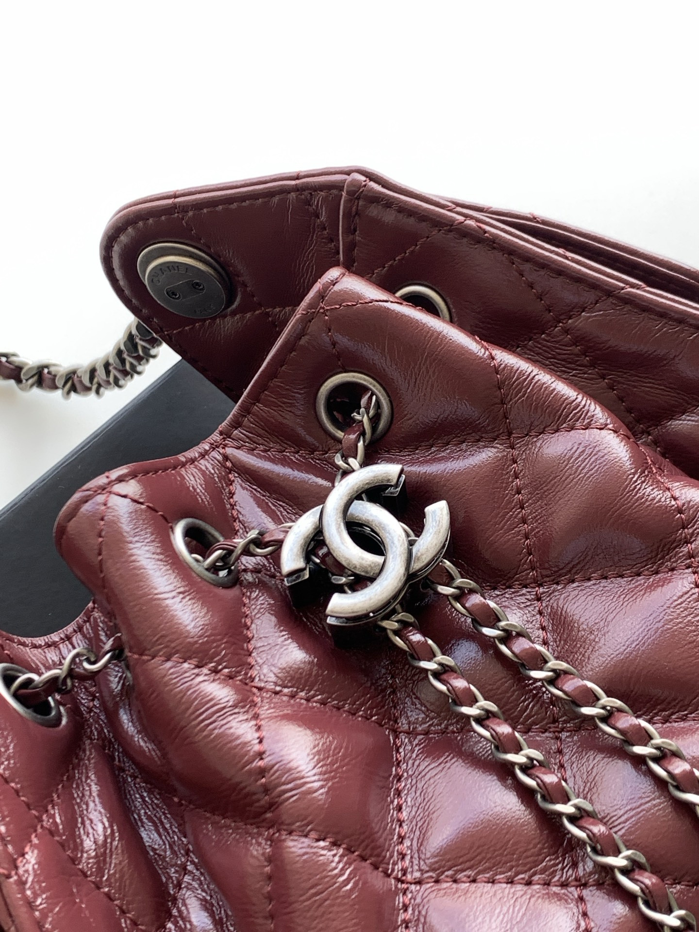 CHANEL 25C Bucket Bag 20x22x12.5cm