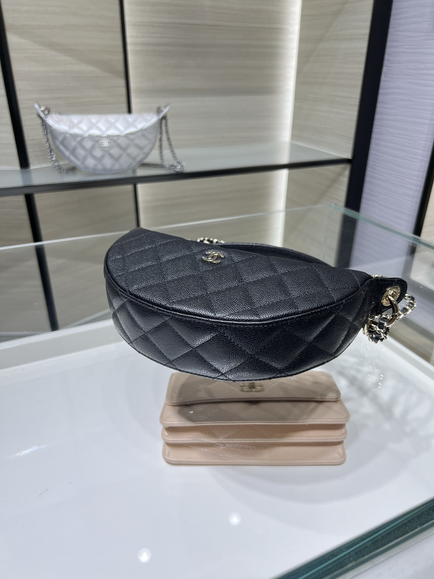 Chanel Clutch with chain Light Gold Hardware AP5094 15x22x6cm