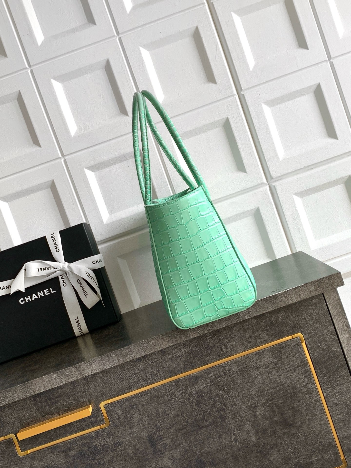 Chanel Tote Crocodile-embossed Bag 35x21x12cm