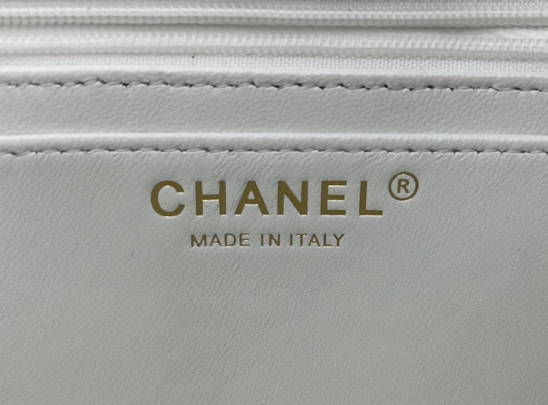 CHANEL MINI CLASSIC 11.12 HANDBAG 20 12 × 20 × 6 cm