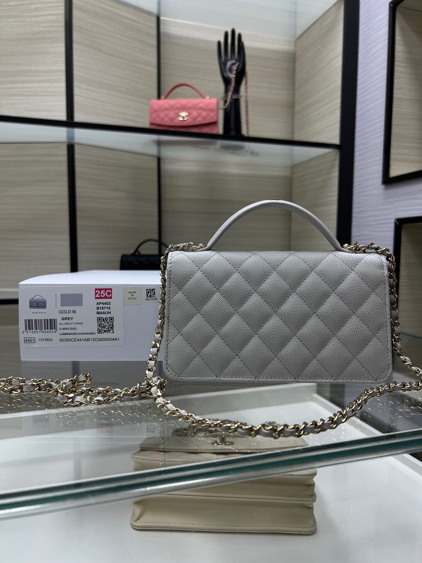 Chanel Mini Coco Handle Bag AP4402 19x11x6cm