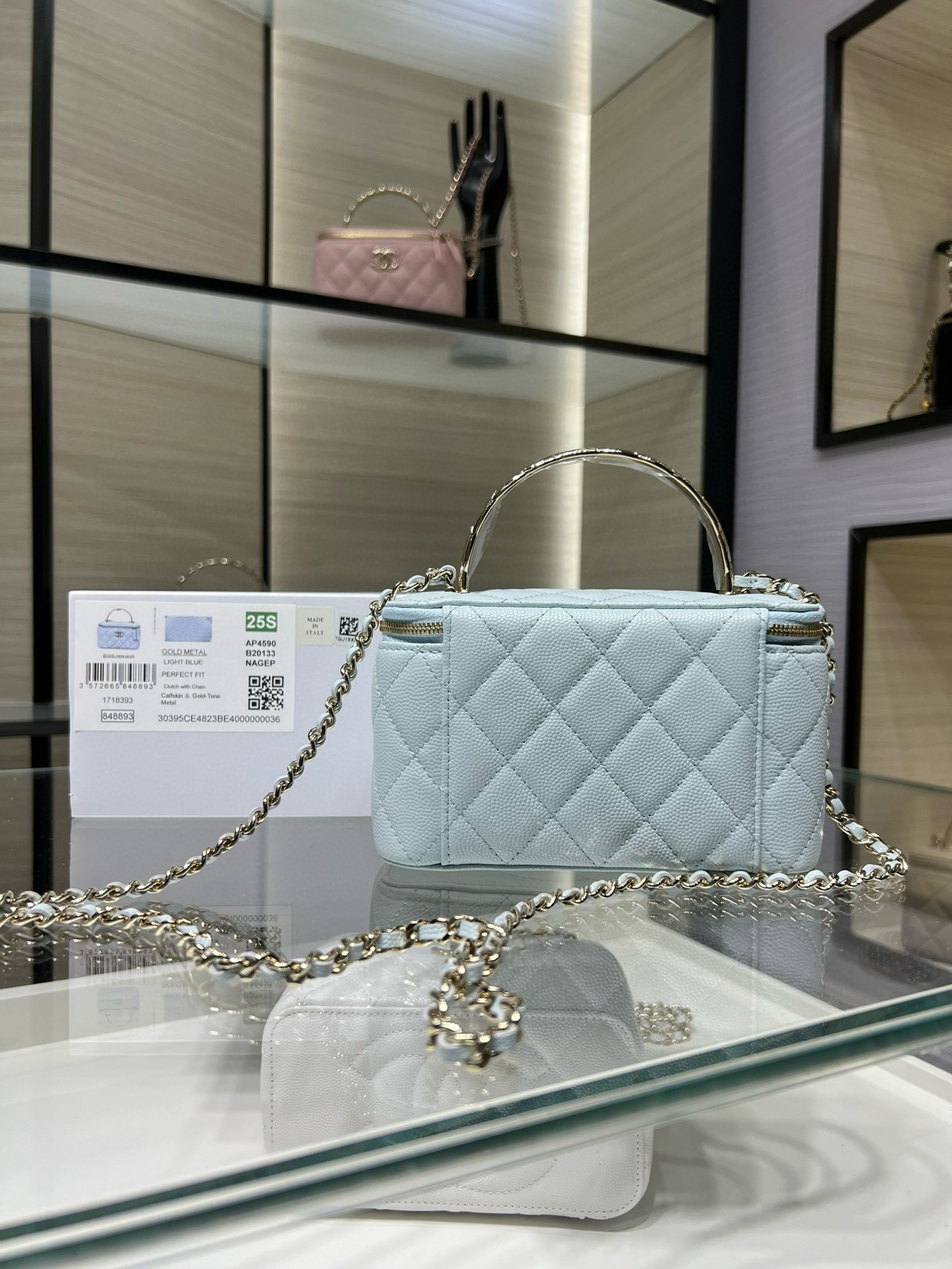 Chanel Clutch With Chain Light Blue AP4590 17x9.5x8cm