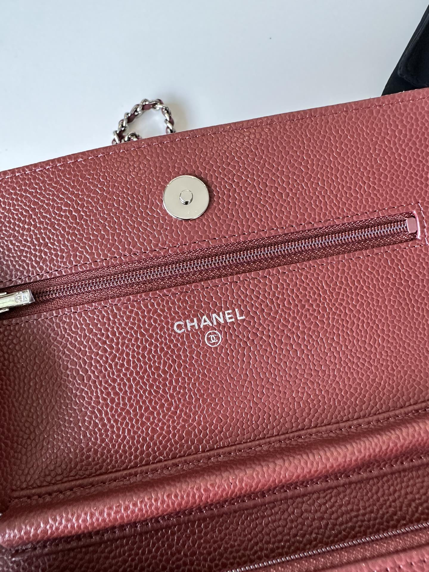 CHANEL WOC CLASSIC WALLET ON CHAIN 12.3x19.2x3.5cm