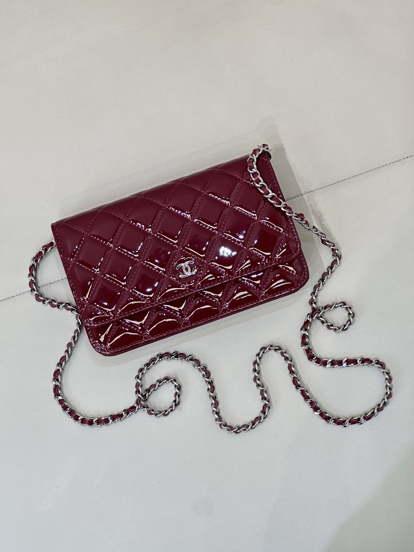 CHANEL WOC CLASSIC WALLET ON CHAIN 13x19cm