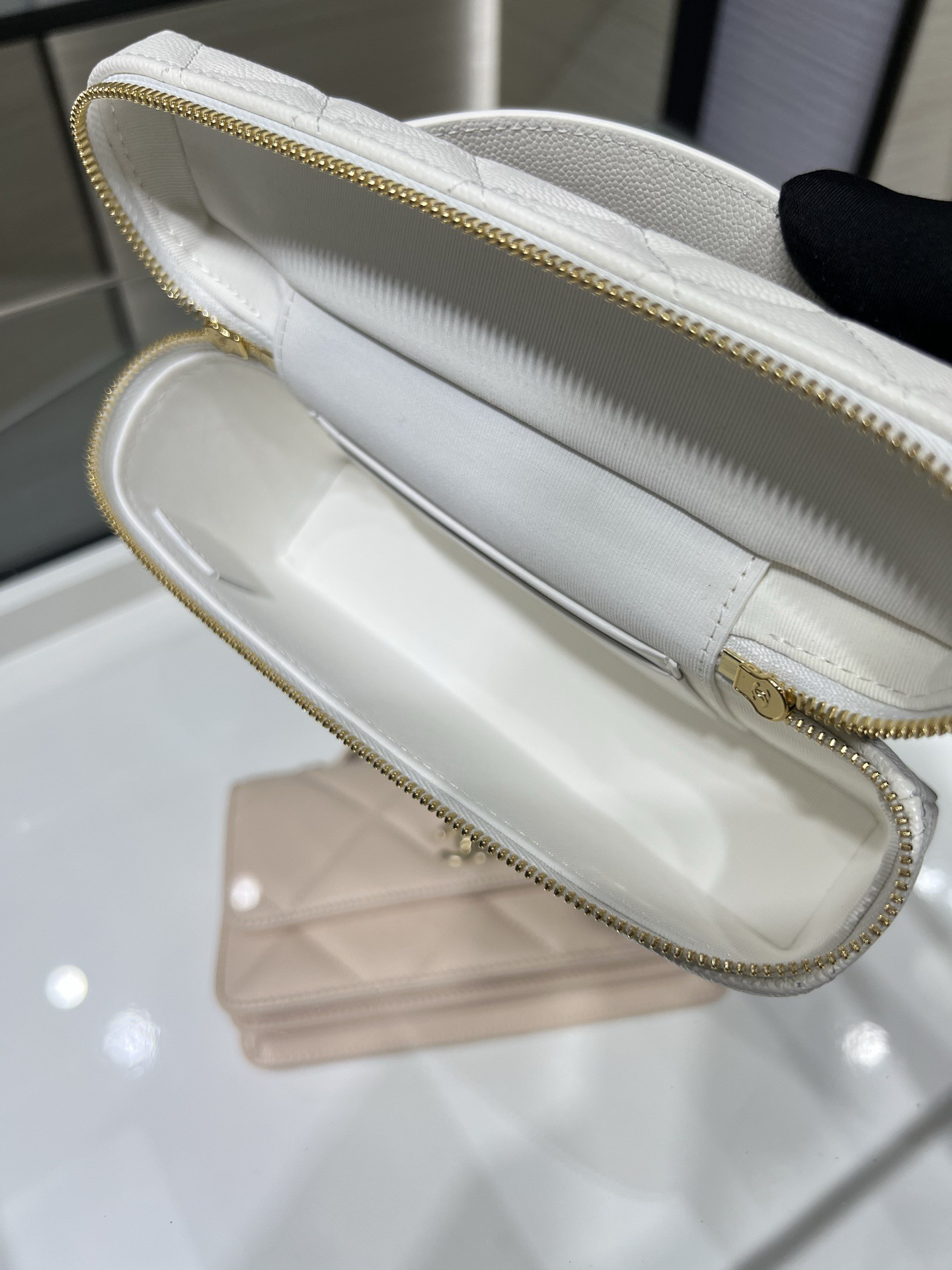 CHANEL Classic Vanity with chain Handbag AP5090 17x19.5x5cm