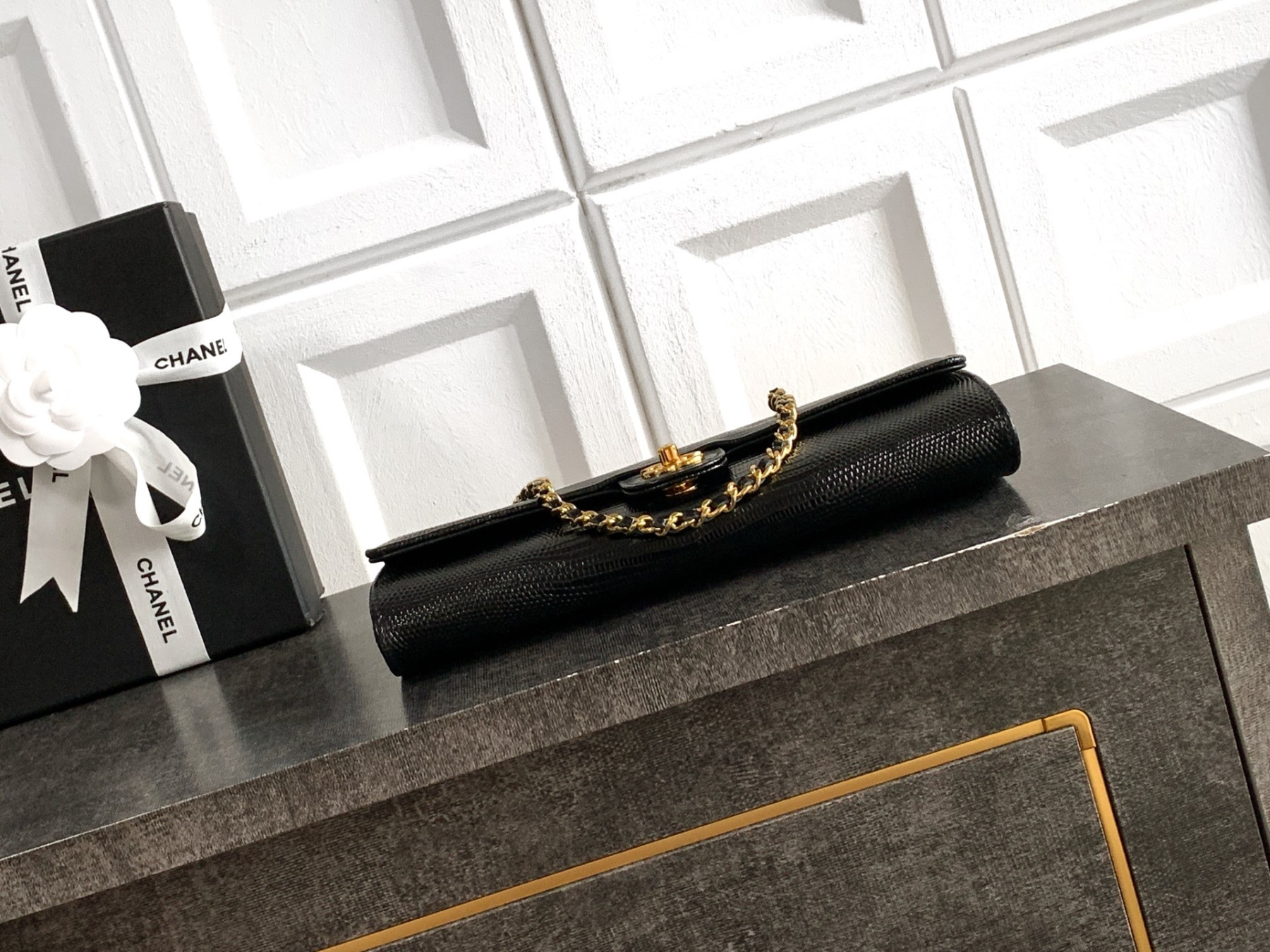 Chanel Clutch with chain AP5280 9.5x25x5cm