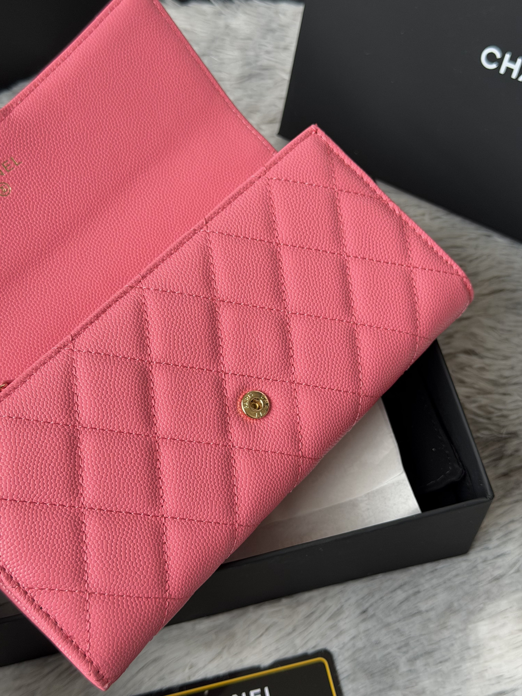 Chanel Wallet 80758 10x19x3cm