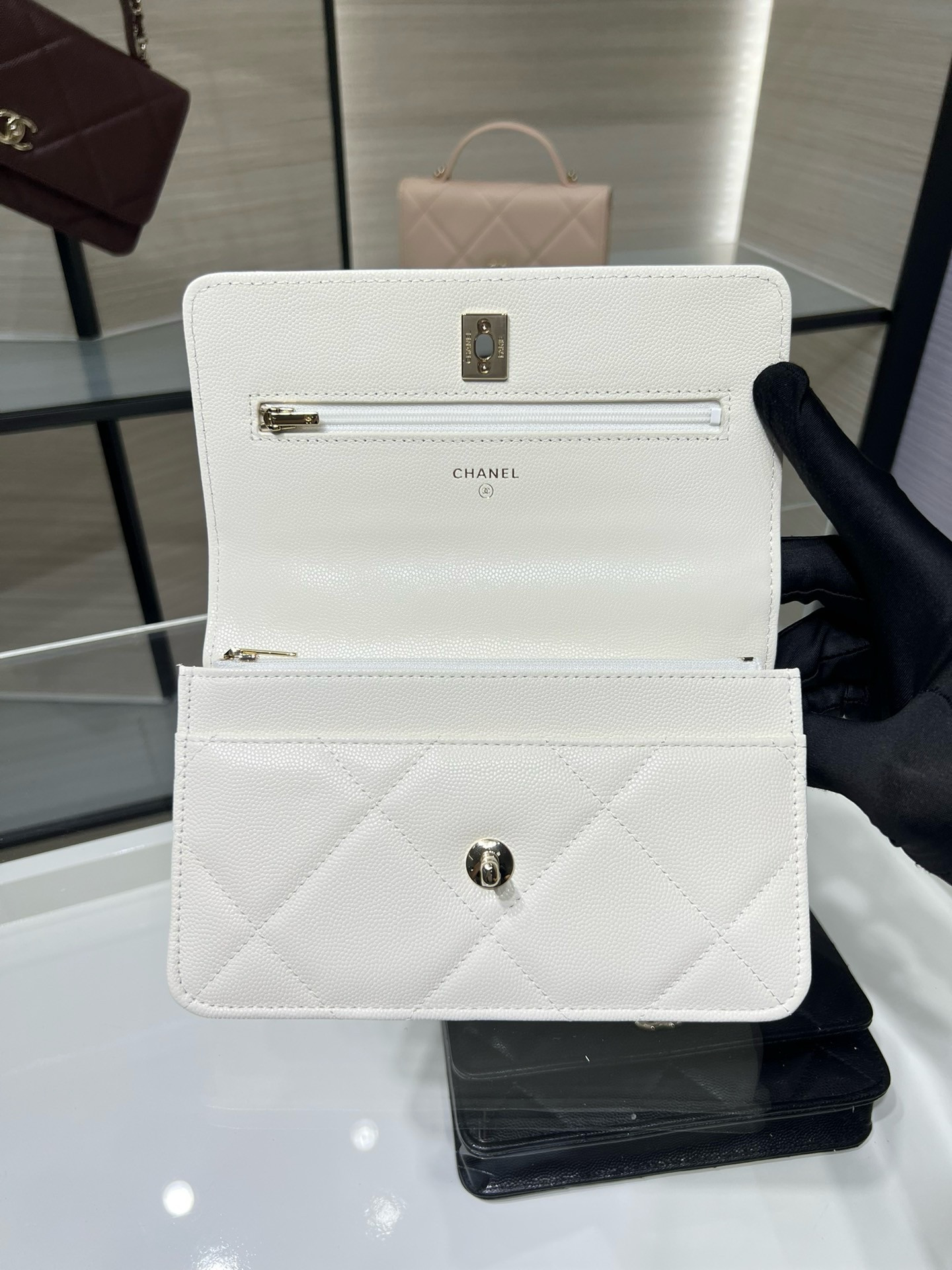 Chanel FLAP BAG WITH TOP HANDLE 19x12x3.5cm