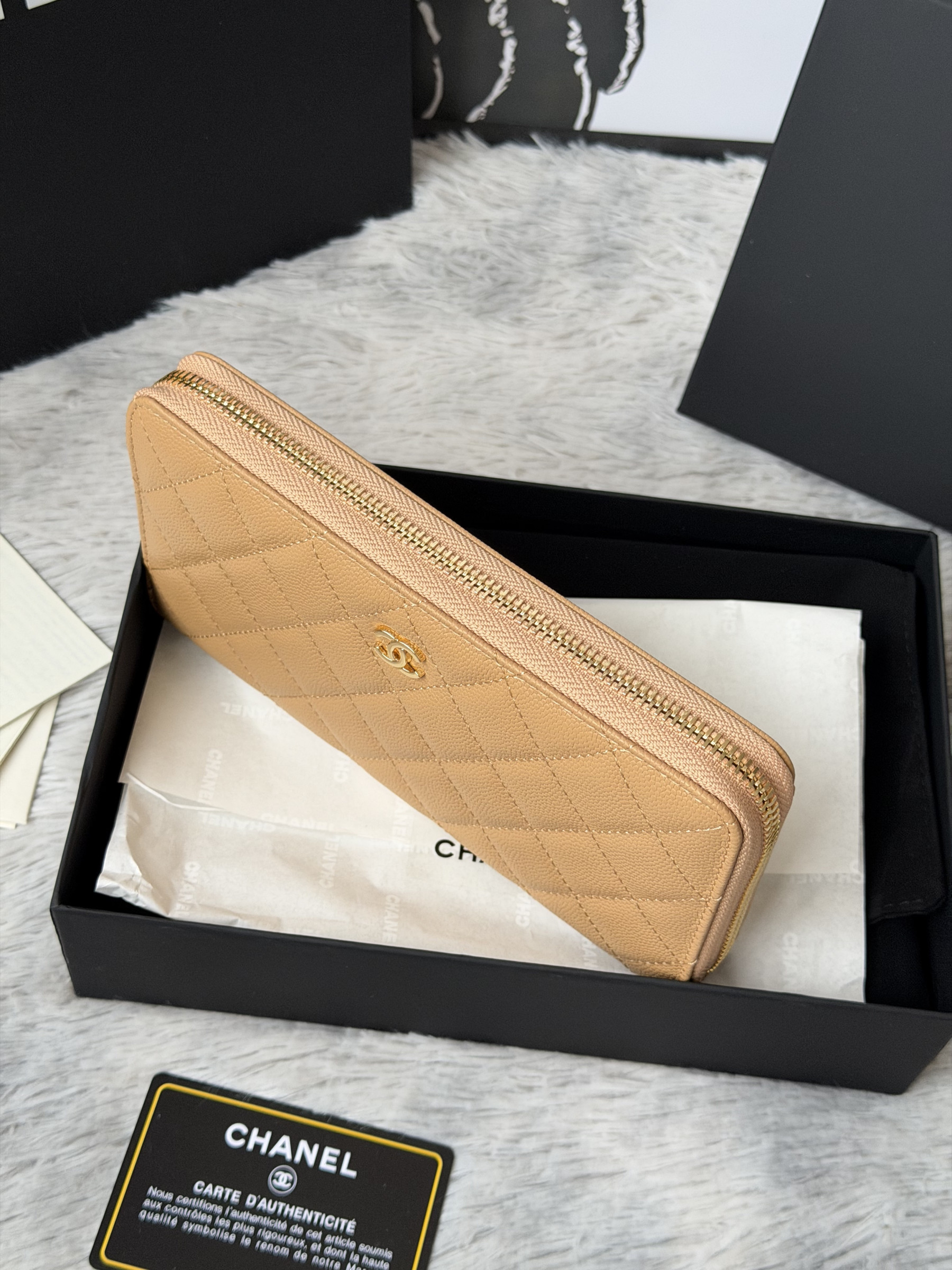 Chanel Zip Around Wallet 80758 10x19x3cm