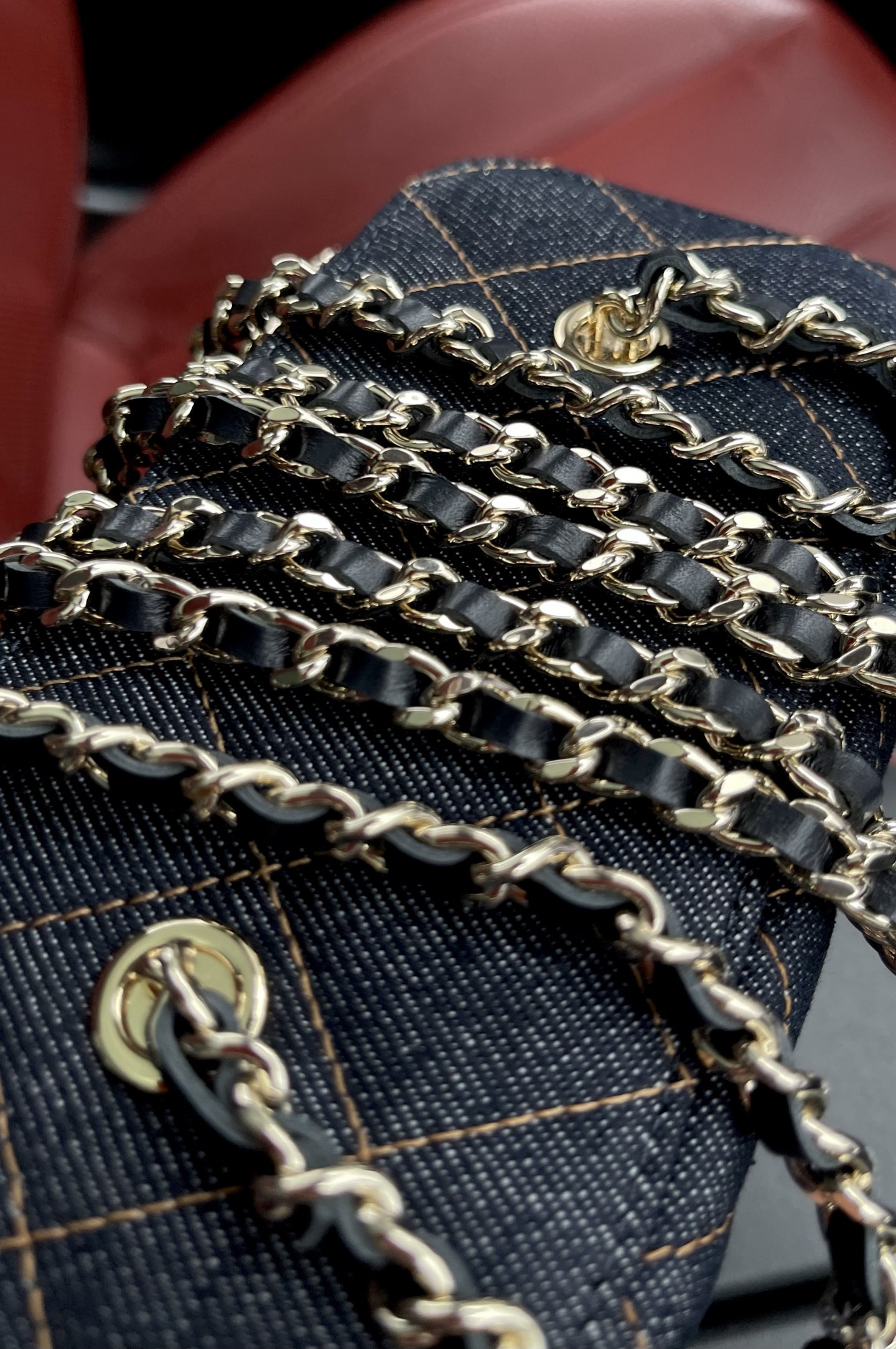 Chanel Clutch With Chain 10x16x8cm (Light gold buckle)