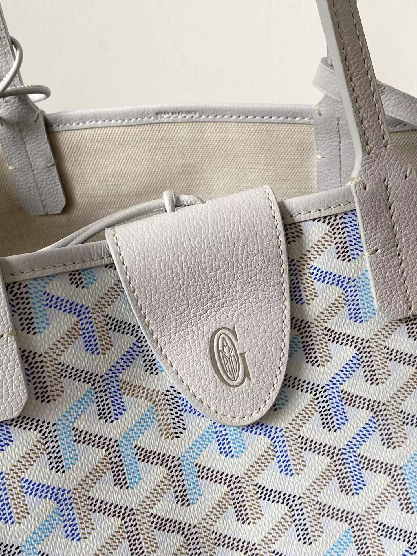 Goyard Saint Louis PM Bag 47x27x17cm