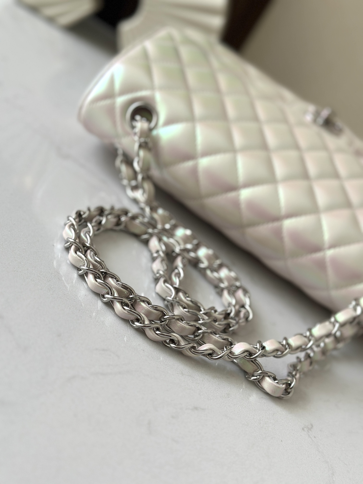 Chanel Classic Flap a01112 15.5×25.5×6.5cm