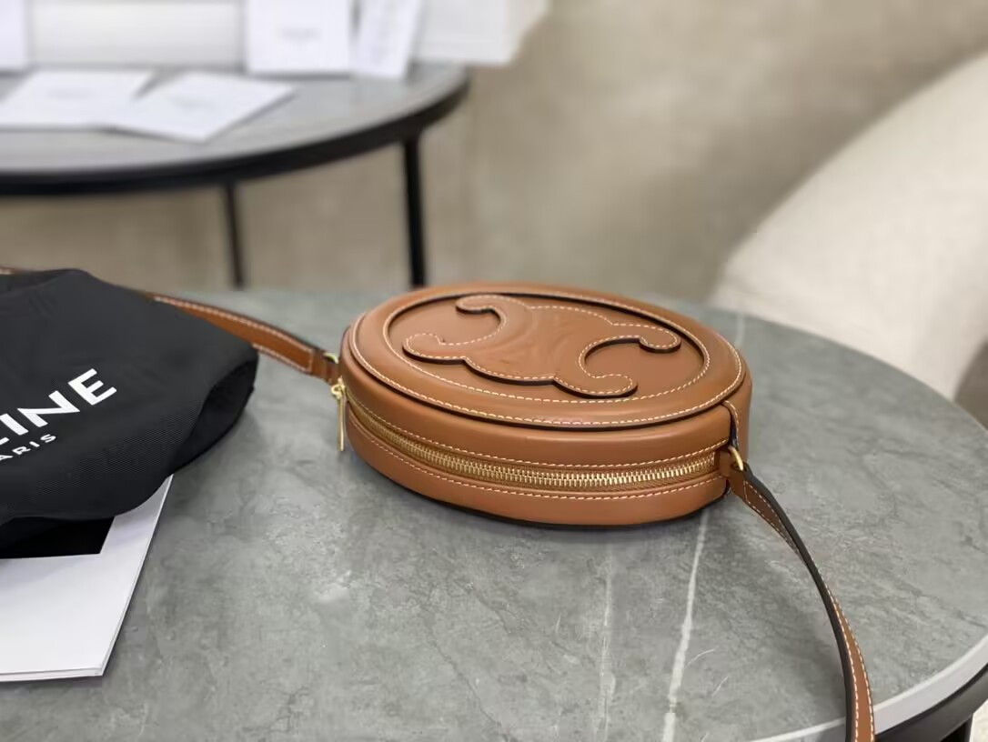 Celine Small Calfskin Cuir Triomphe Oval Crossbody 20x15x6cm