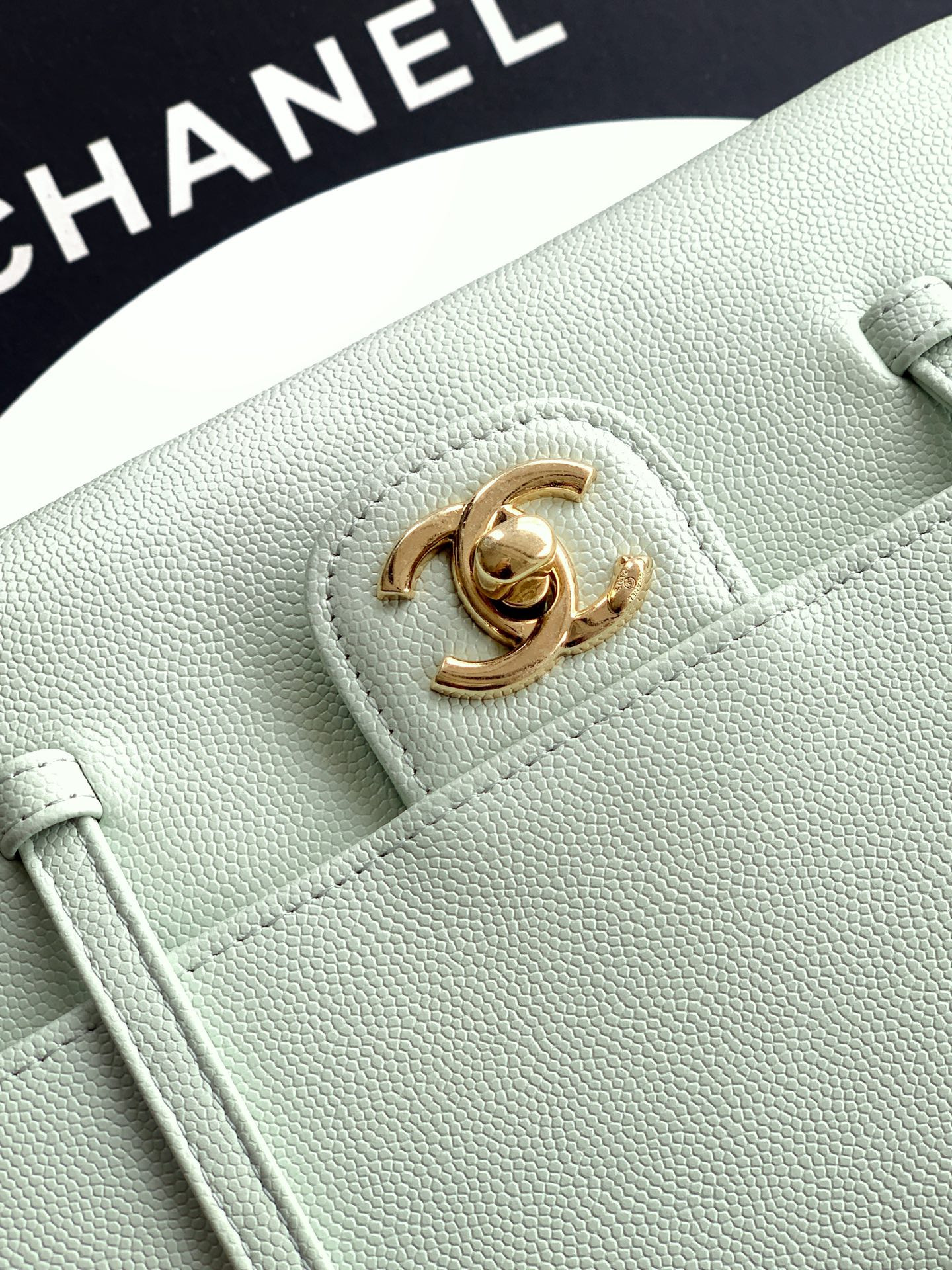 Chanel Small Flap Bag AS6130 15x22x7cm