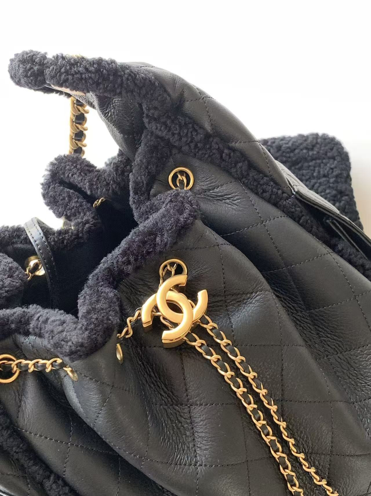 CHANEL 25C Bucket BAG 40x30x15cm