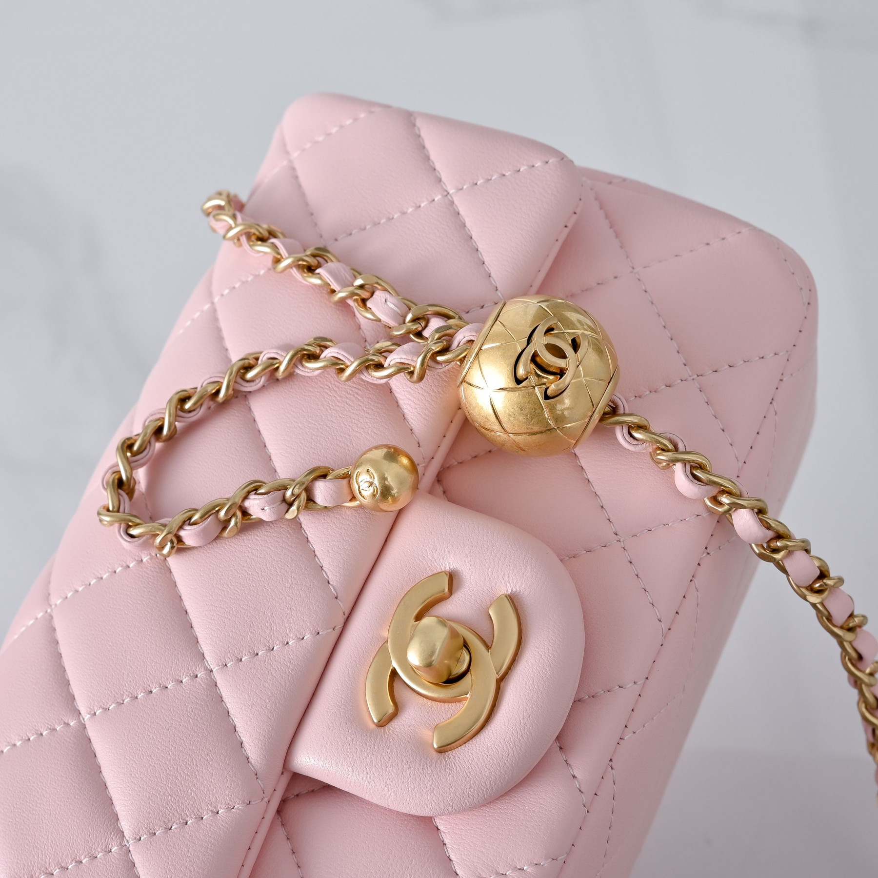 Chanel Flap Bag AS1787 20x13x7cm