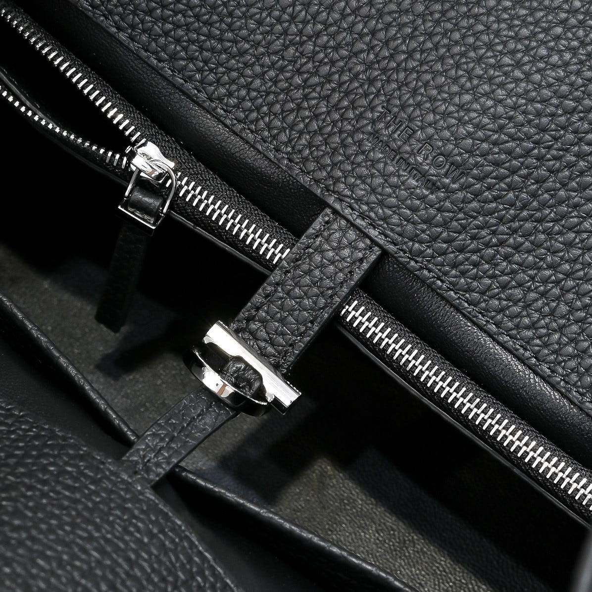 The R0w ew margaux 43x20.5x24cm