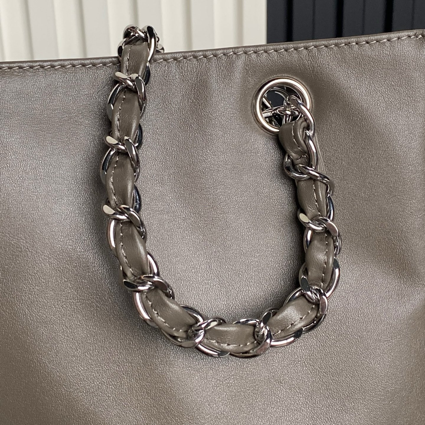 Chanel Vintage Graffiti Expandable Tote Bag AS9903 38x33cm