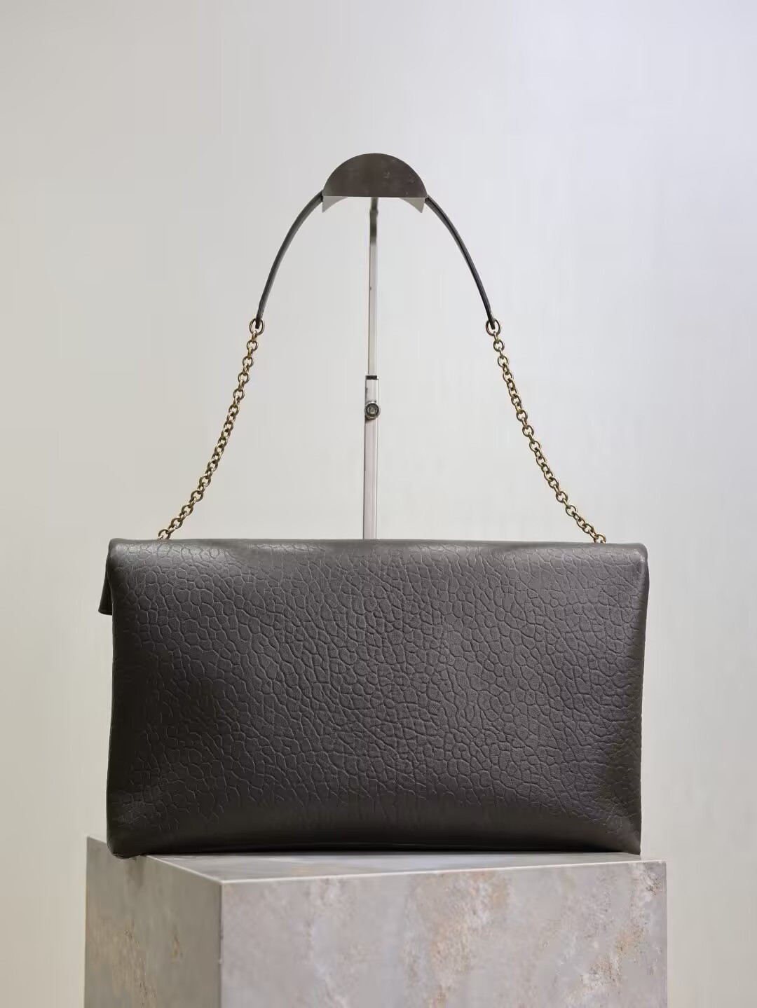 YSL CASSANDRE Pouch on Chain 35x22x3-4.2cm