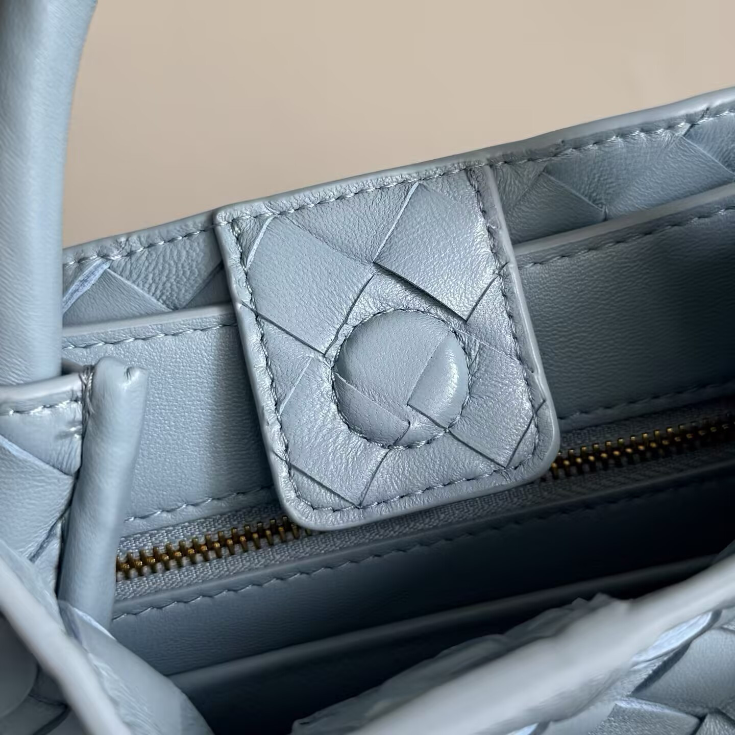 Bottega Veneta Mini Andiamo 20x15x9cm