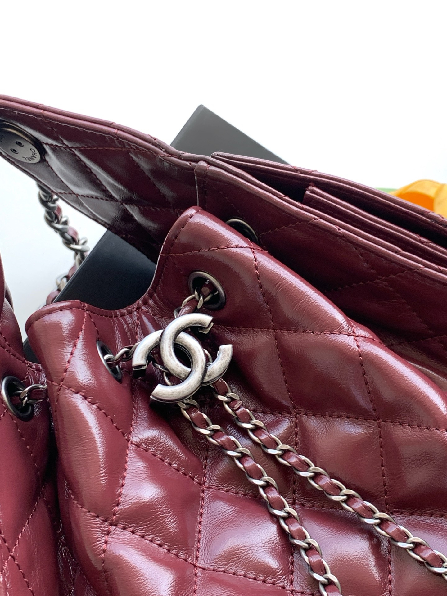 CHANEL 25C Bucket Bag 26x30x14cm