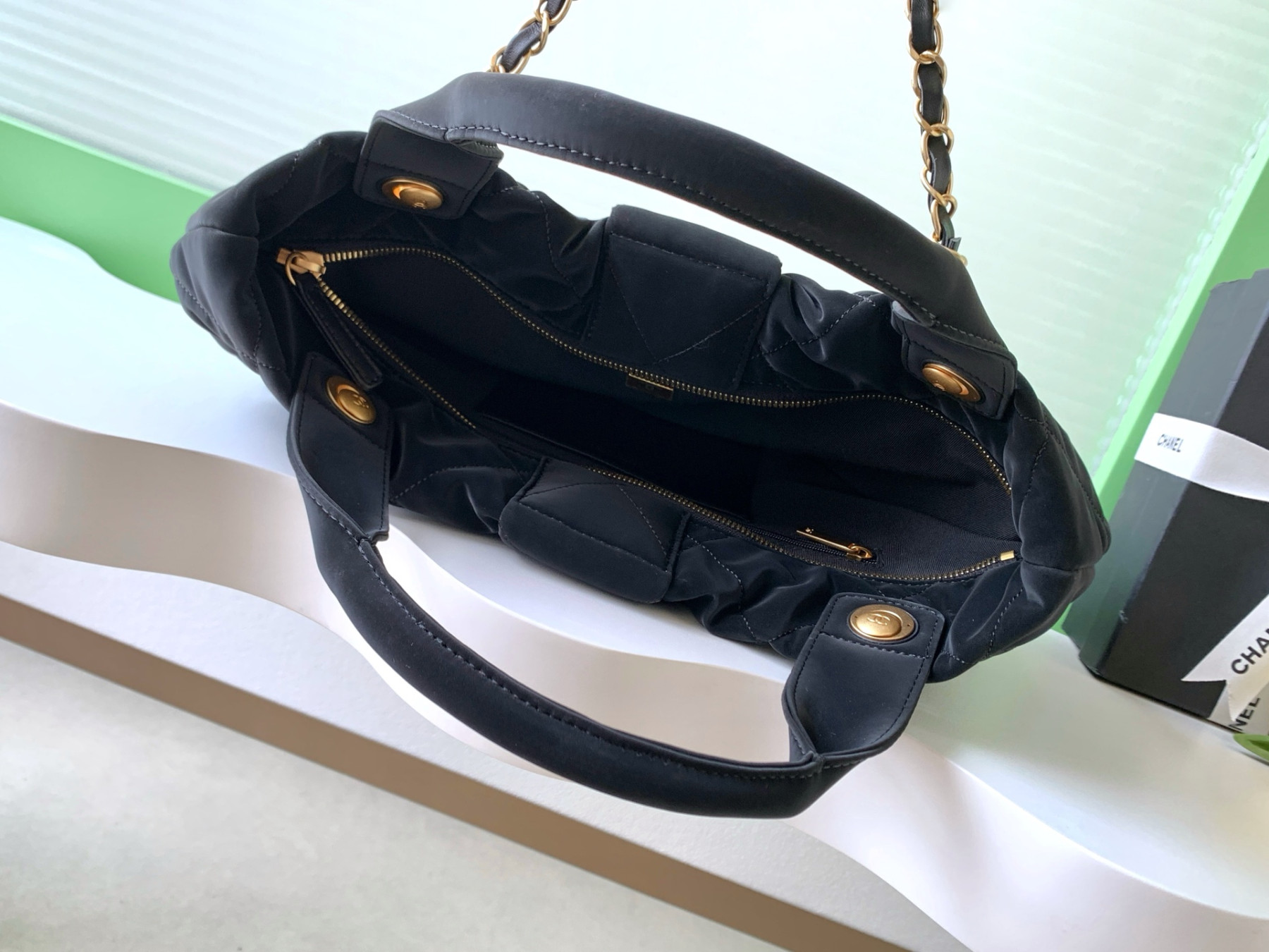 Chanel Bow bag 29x38x5cm