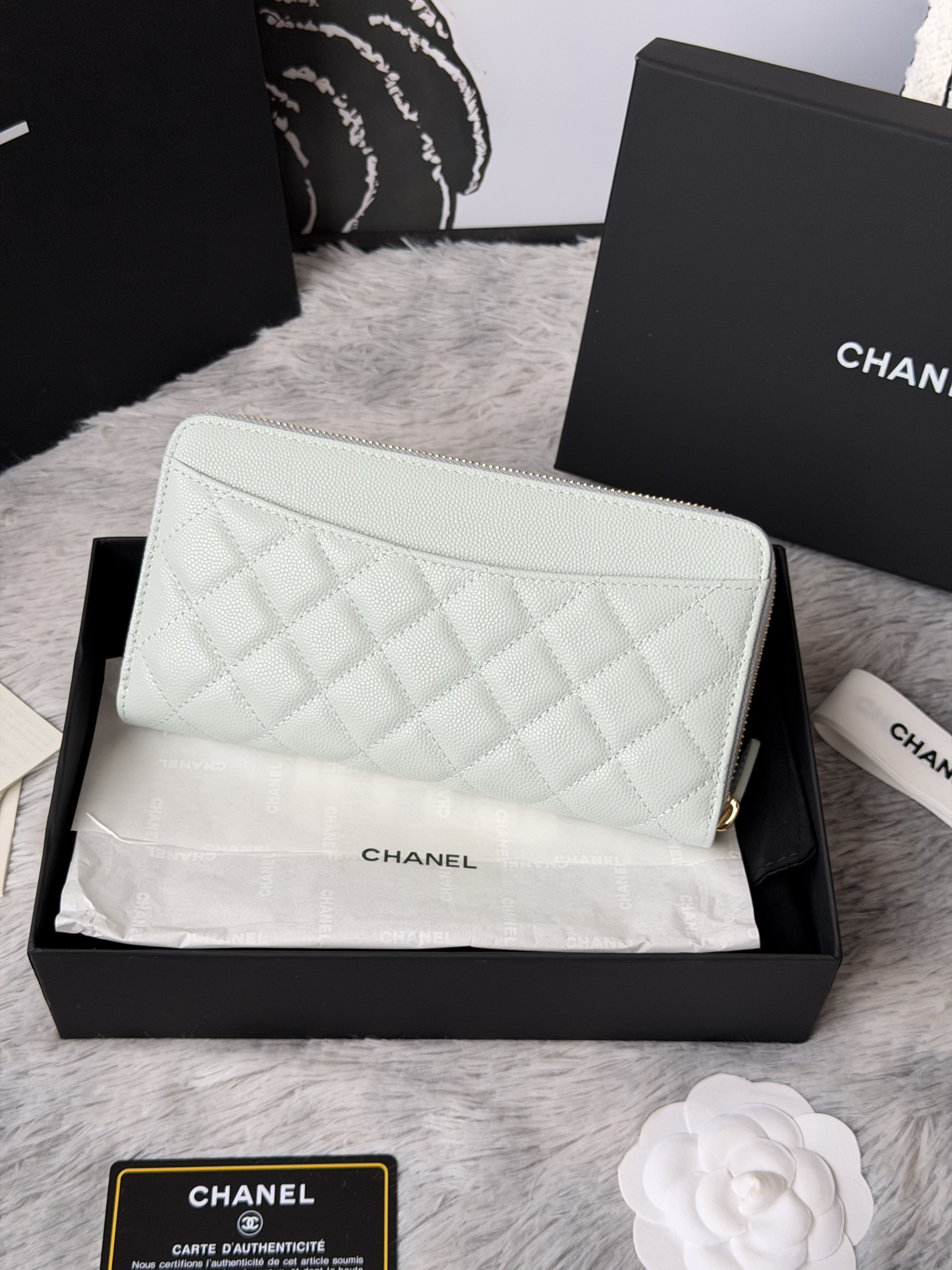 Chanel Zip Around Wallet 80758 10x19x3cm