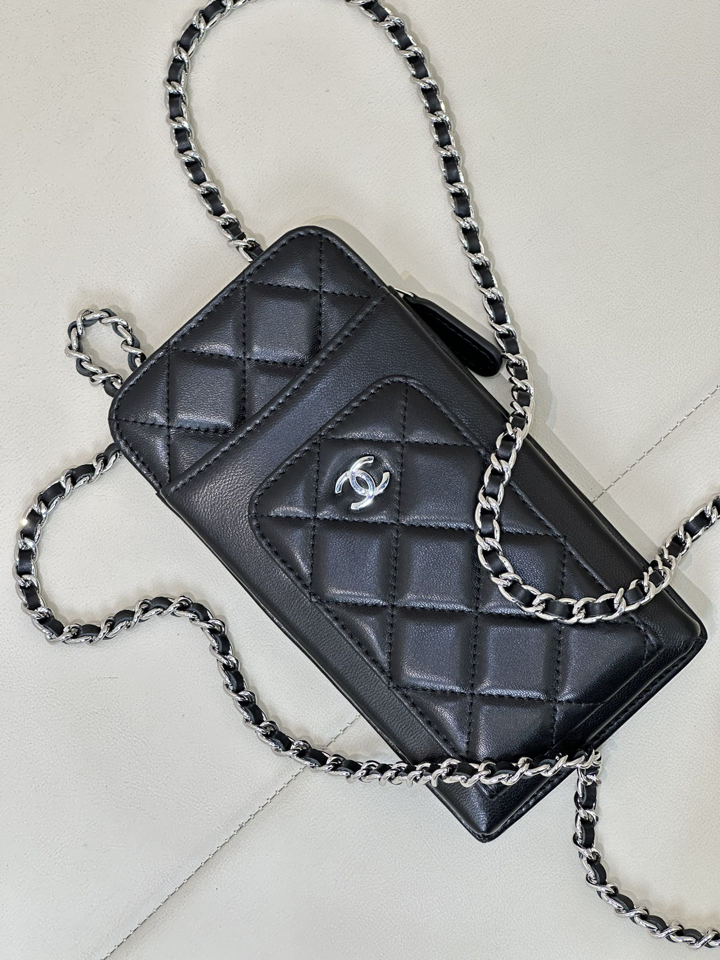 Chanel Phone Bag 18x9x3cm
