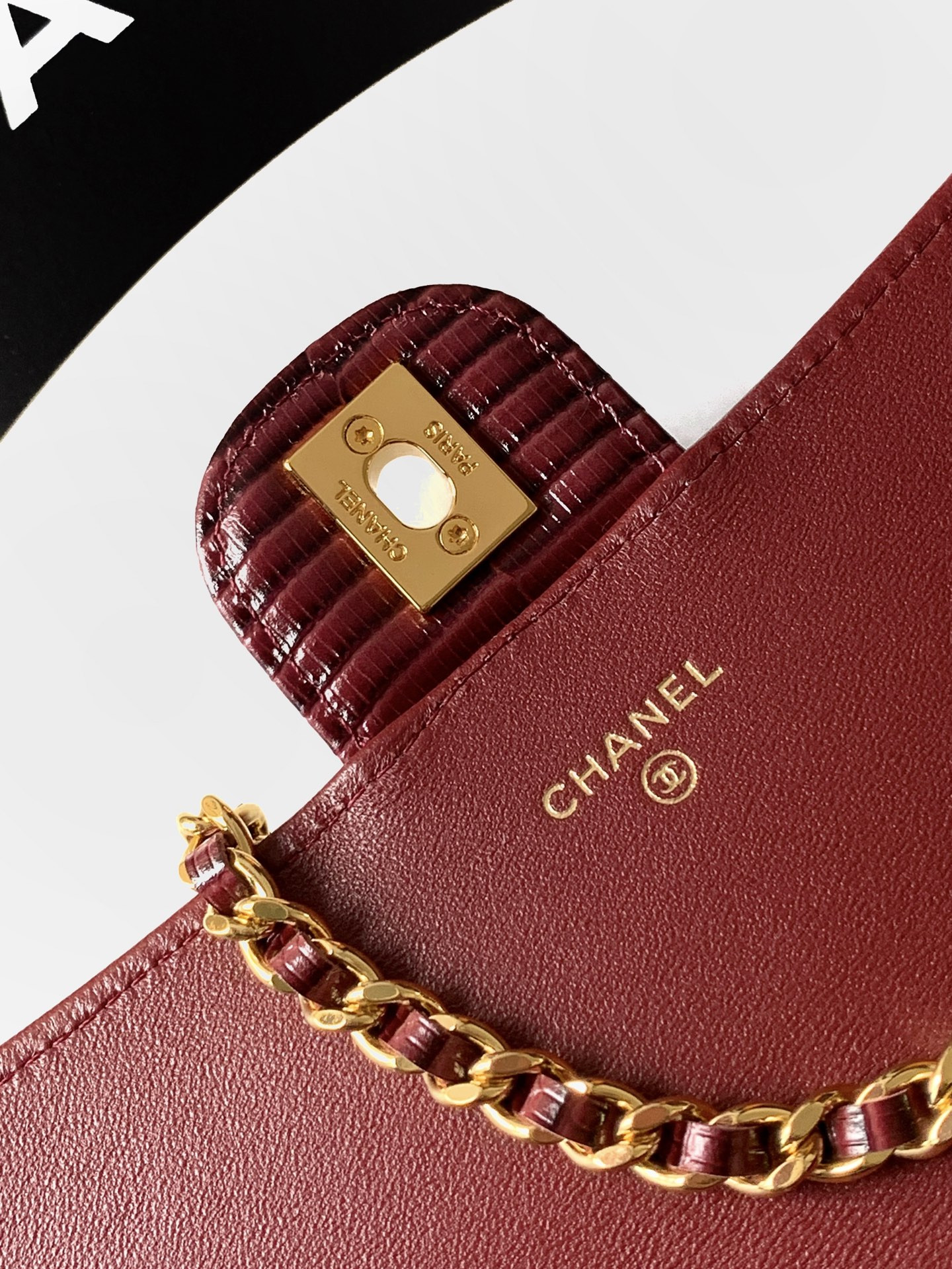 Chanel Clutch with chain AP5280 9.5x25x5cm