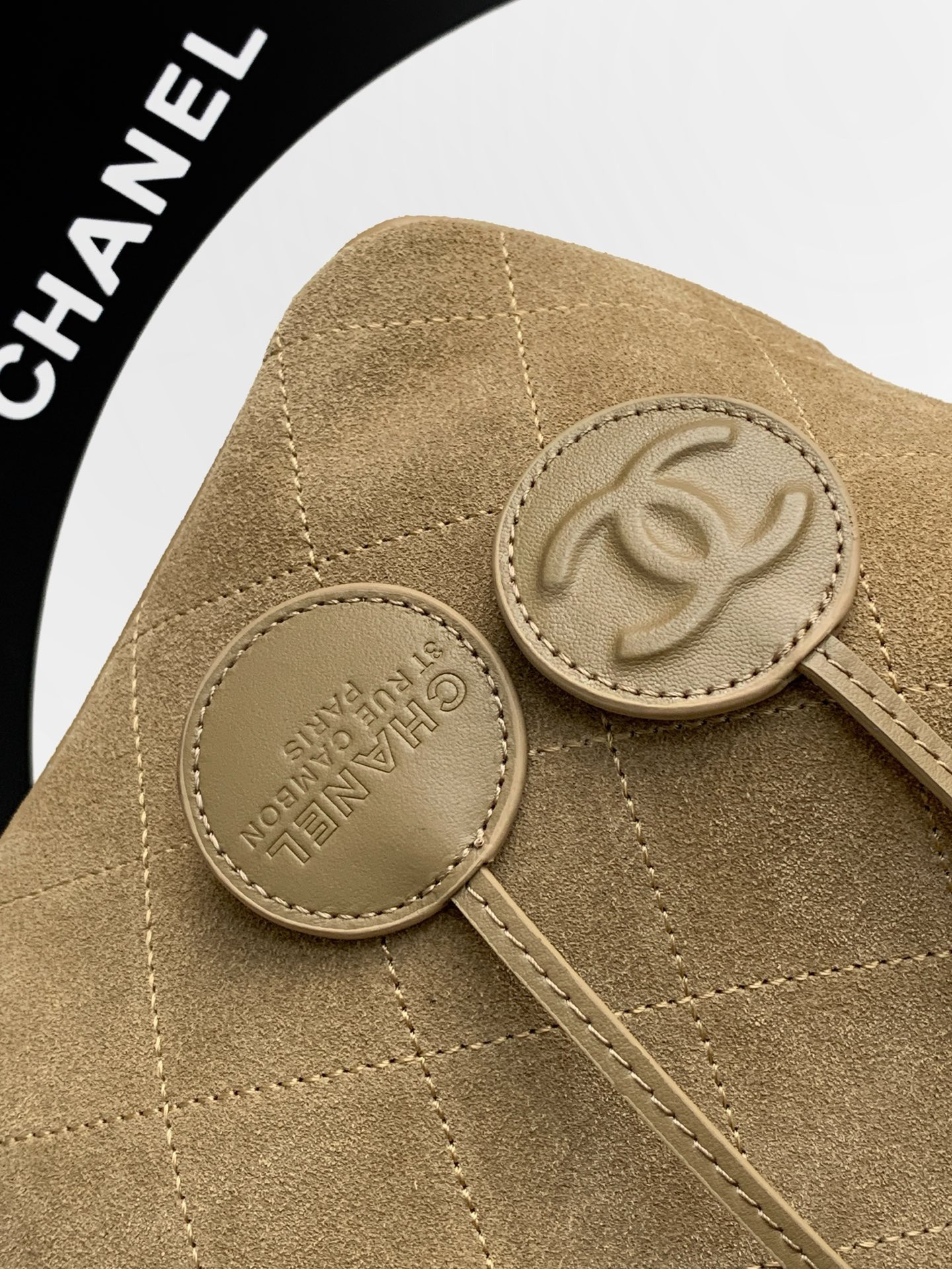 Chanel Bucket Bag 20x11x18cm