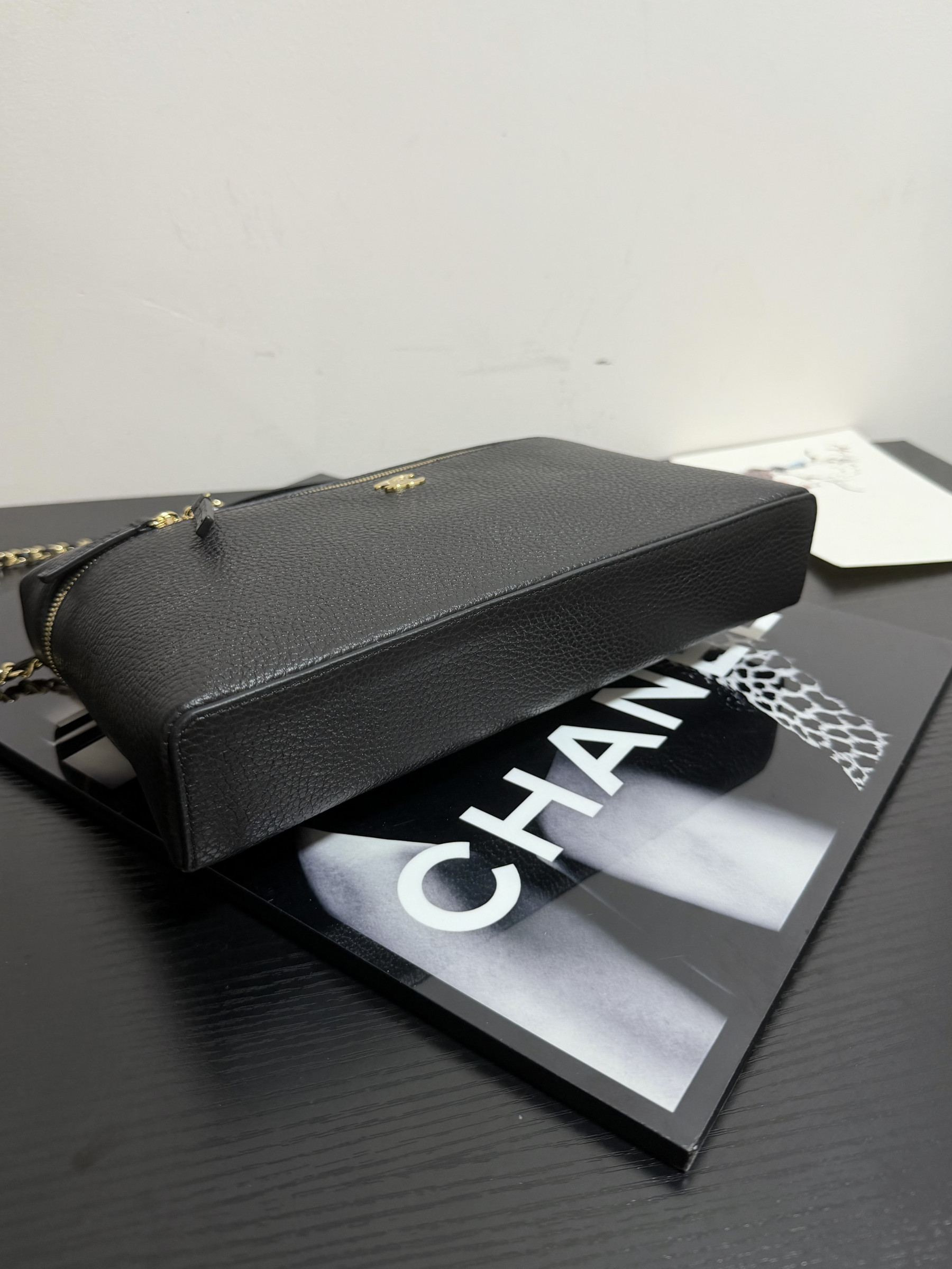 CHANEL Classic Vanity with chain Handbag AP6473 17x29x5cm