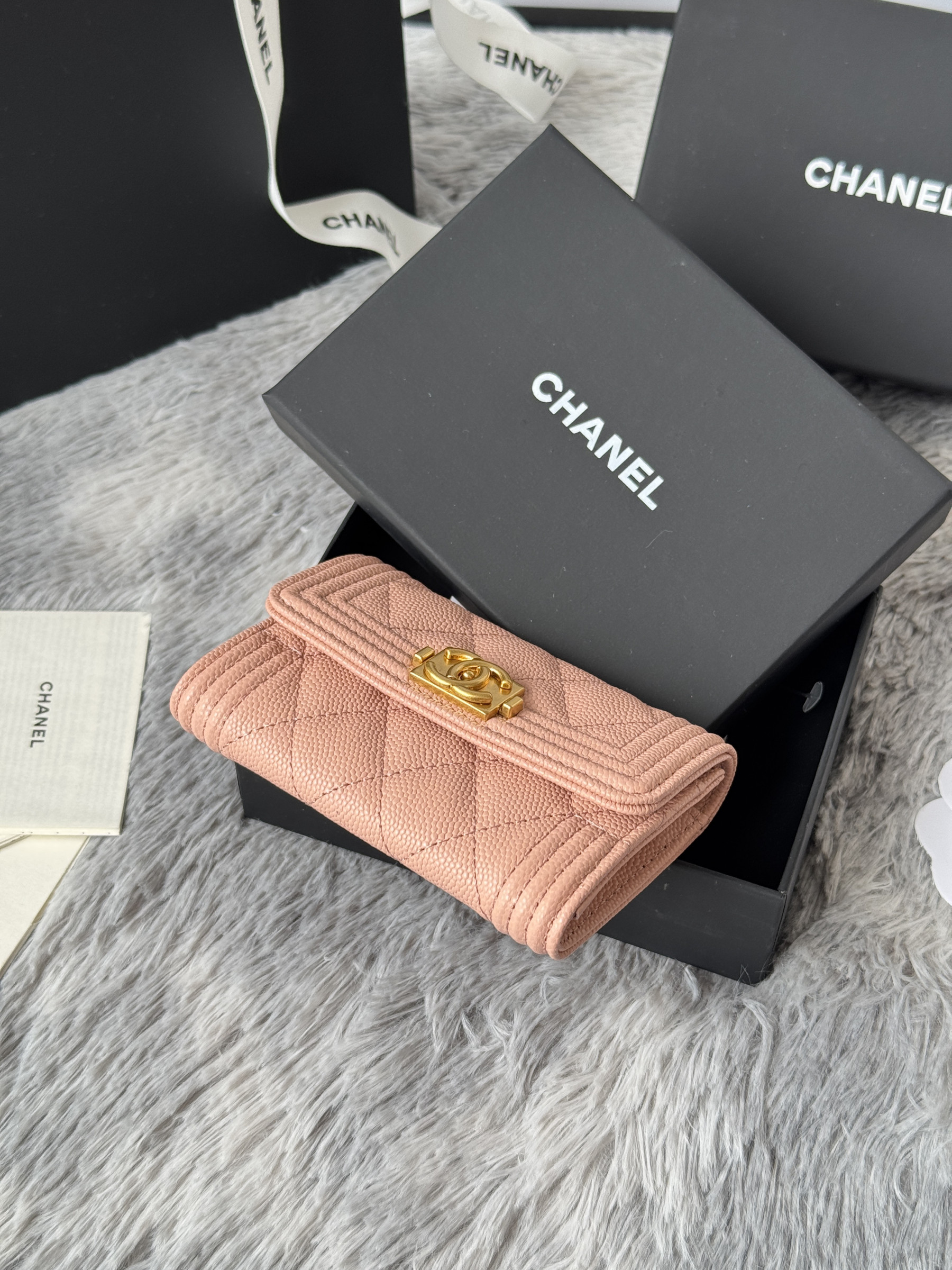 Chanel BOY CHANEL Flap Card Holder A80603 7.5x11.3x2.1cm