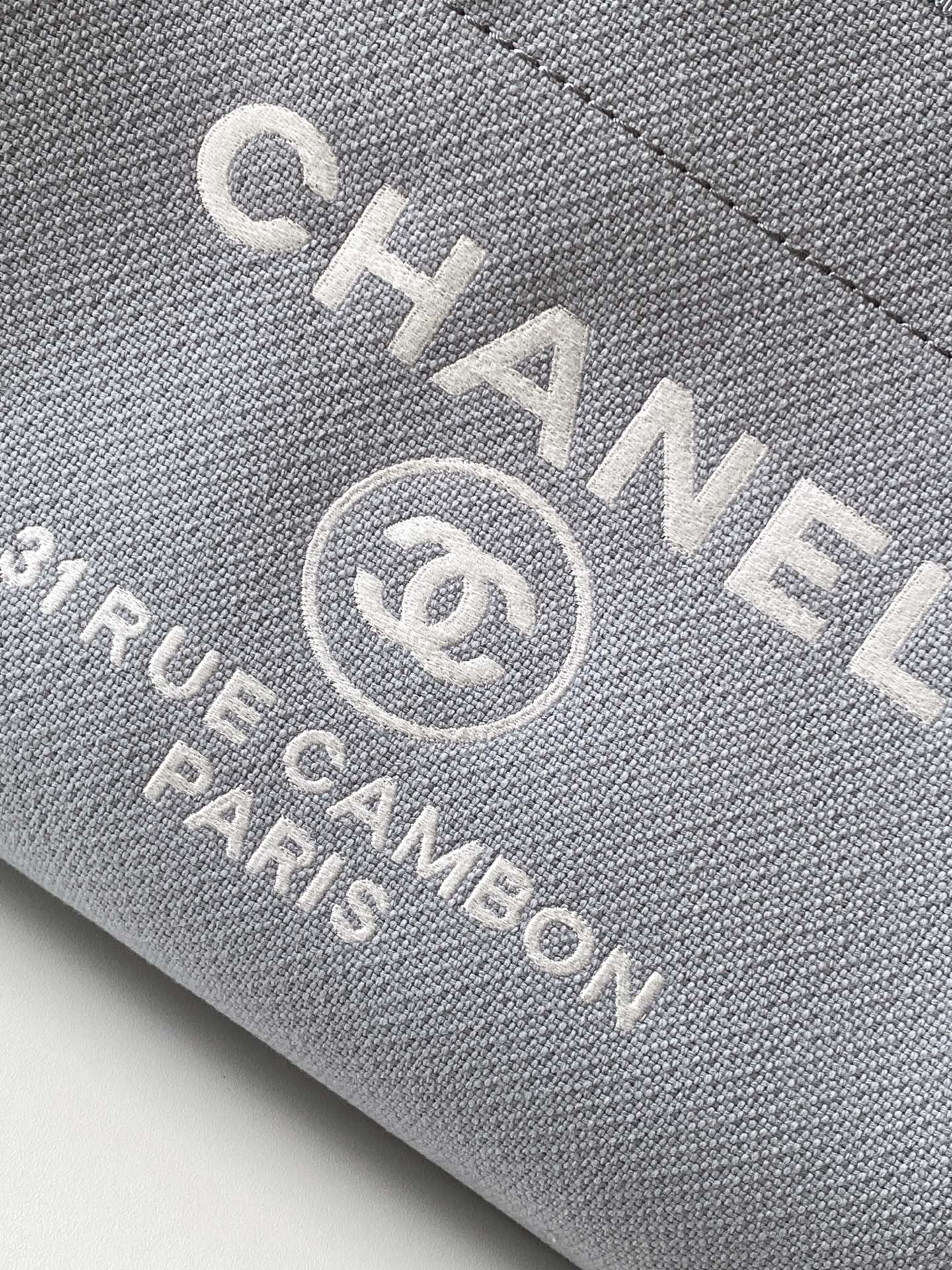 Chanel Deauville Tote Shopping Bag 33x22x13cm