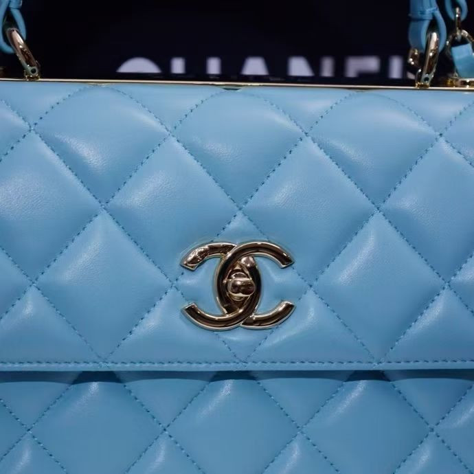 CHANEL FLAP BAG WITH TOP HANDLE 17x25x12cm