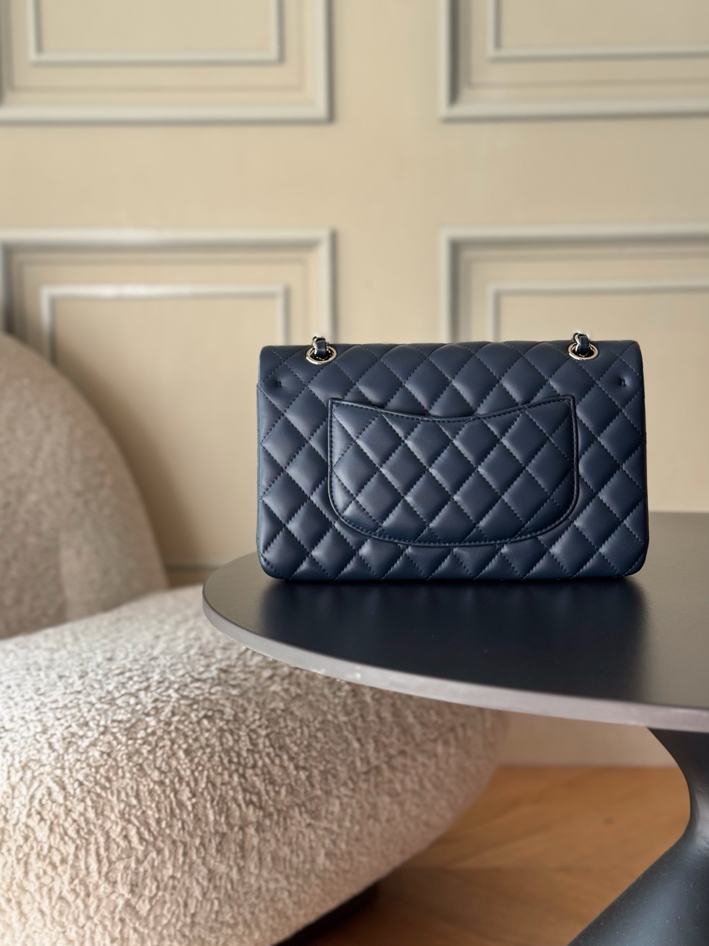 Chanel Flap Bag Royal blue Light gold hardware 25.5x15.5x6.5cm
