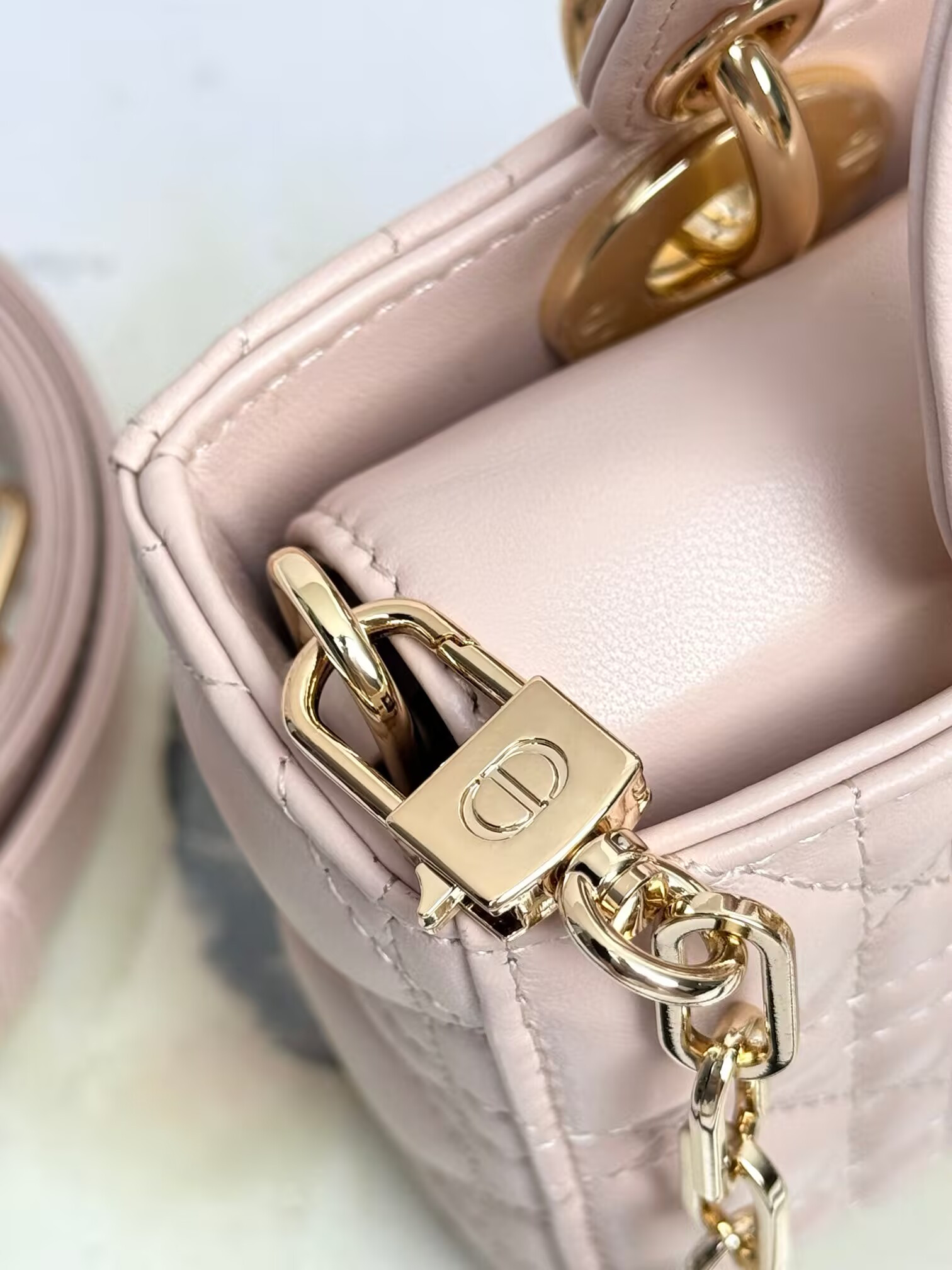 Dior Mini Lady D-Joy Bag 19x10.5x5.5cm