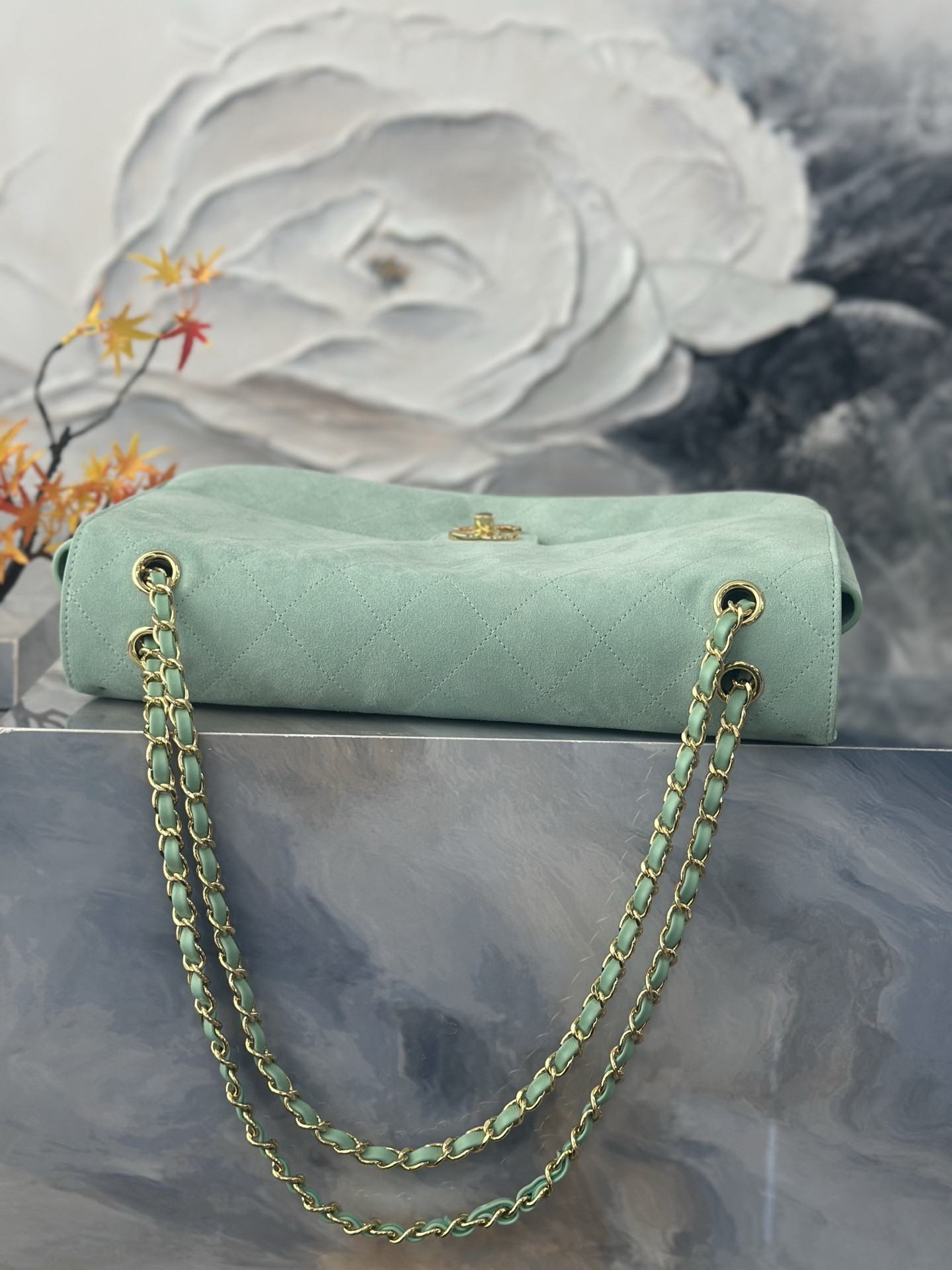 Chanel Maxi Flapbag Gold hardware AS6281 19.5x32x10cm