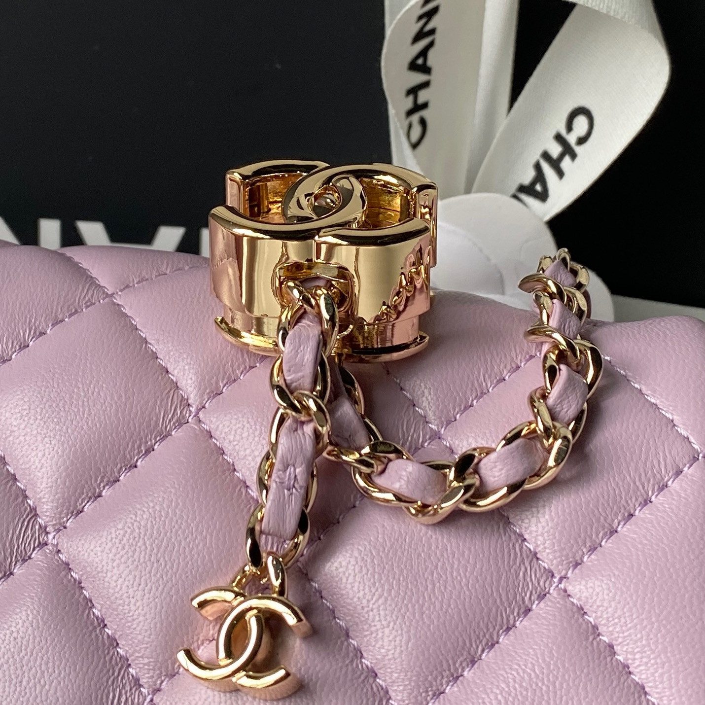 Chanel Classic Flap Handbag CF AS5758 18x13x7cm