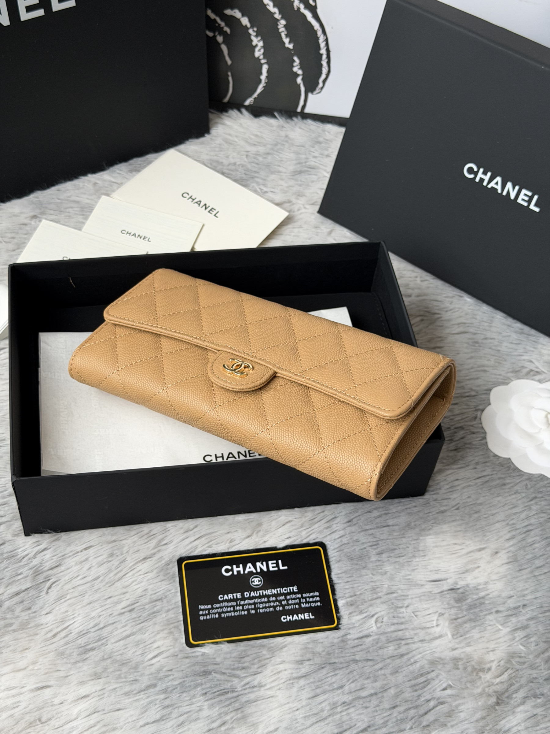 Chanel Wallet 80758 10x19x3cm