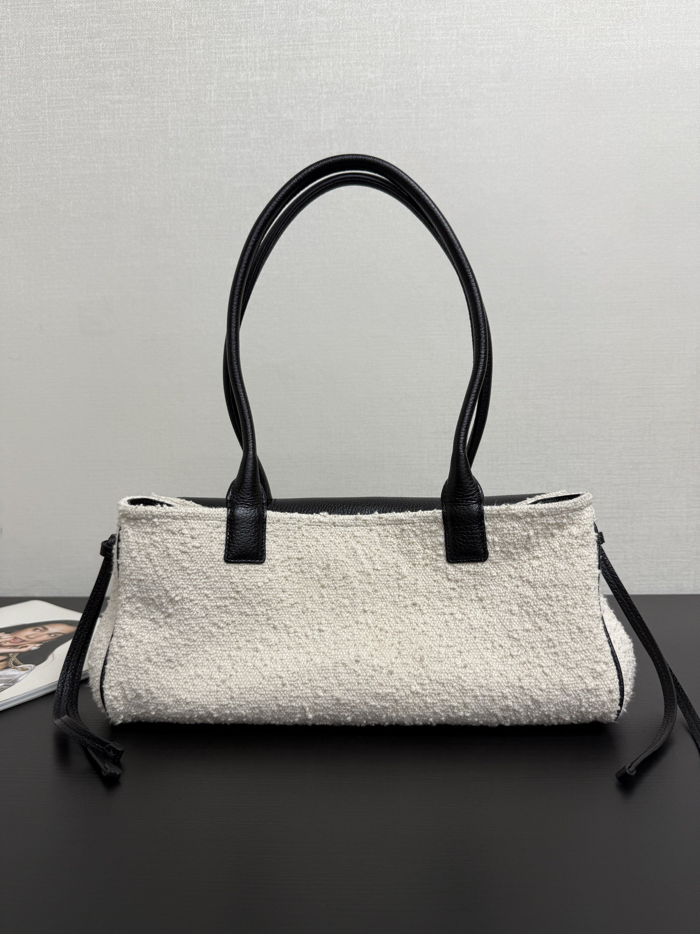 Chanel Small Tote AS6288 15x31x12cm