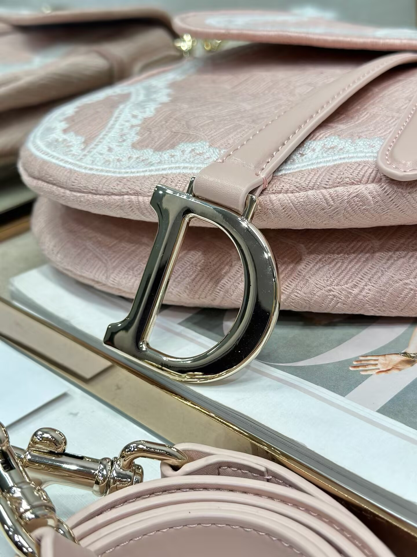 Dior Saddle Bag 25.5x20x6.5cm