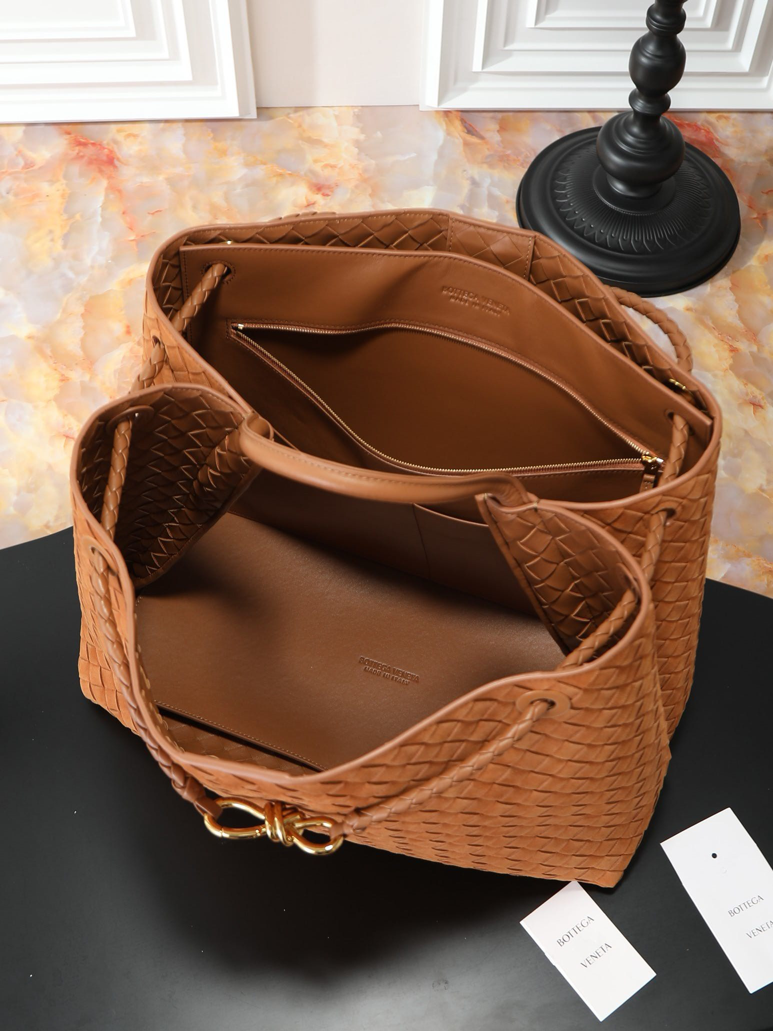 Bottega Veneta Large Andiamo 42x18x35cm