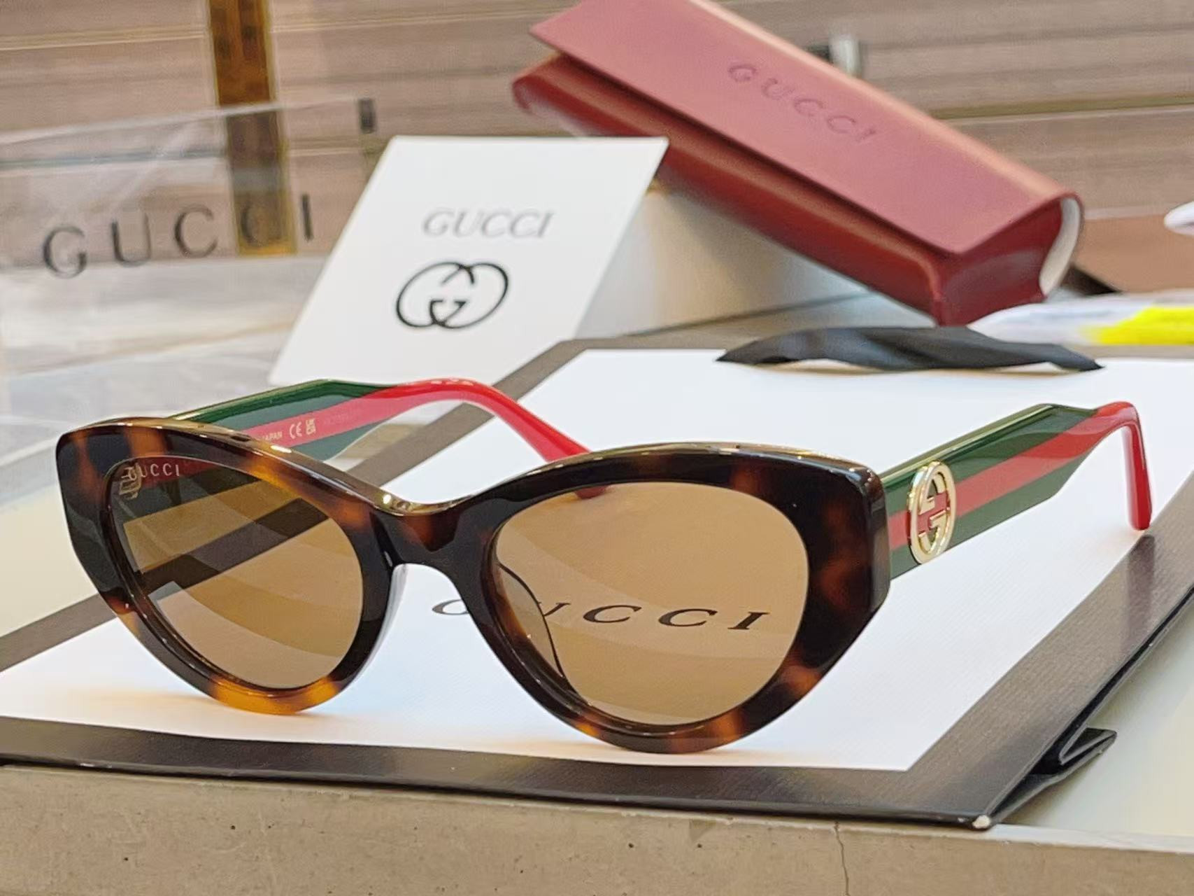Gvc*1 glasses