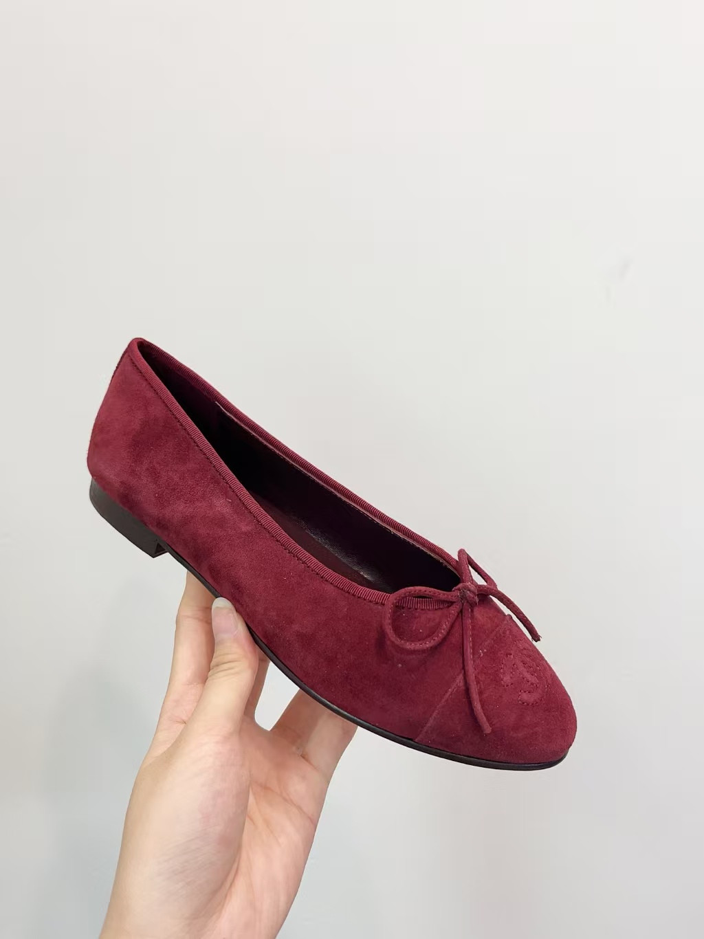 ua Ch**el ballet flats