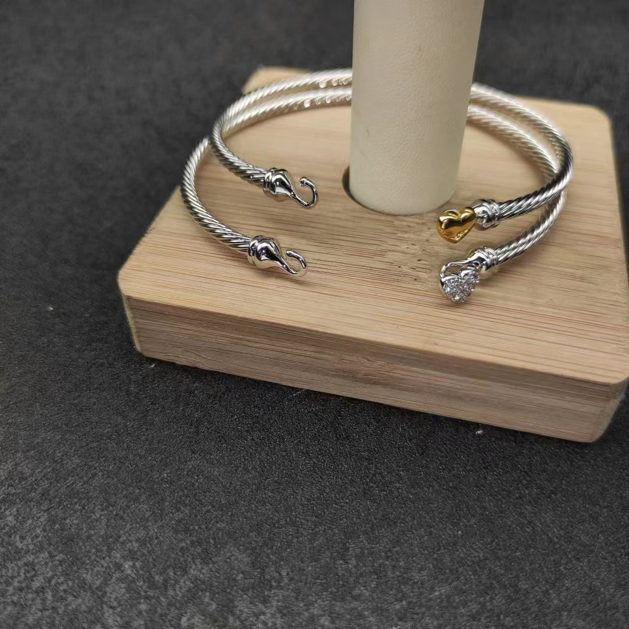 dau1d Yvrm*n 3mm hook bracelet(wrist circumference 15-18cm)
