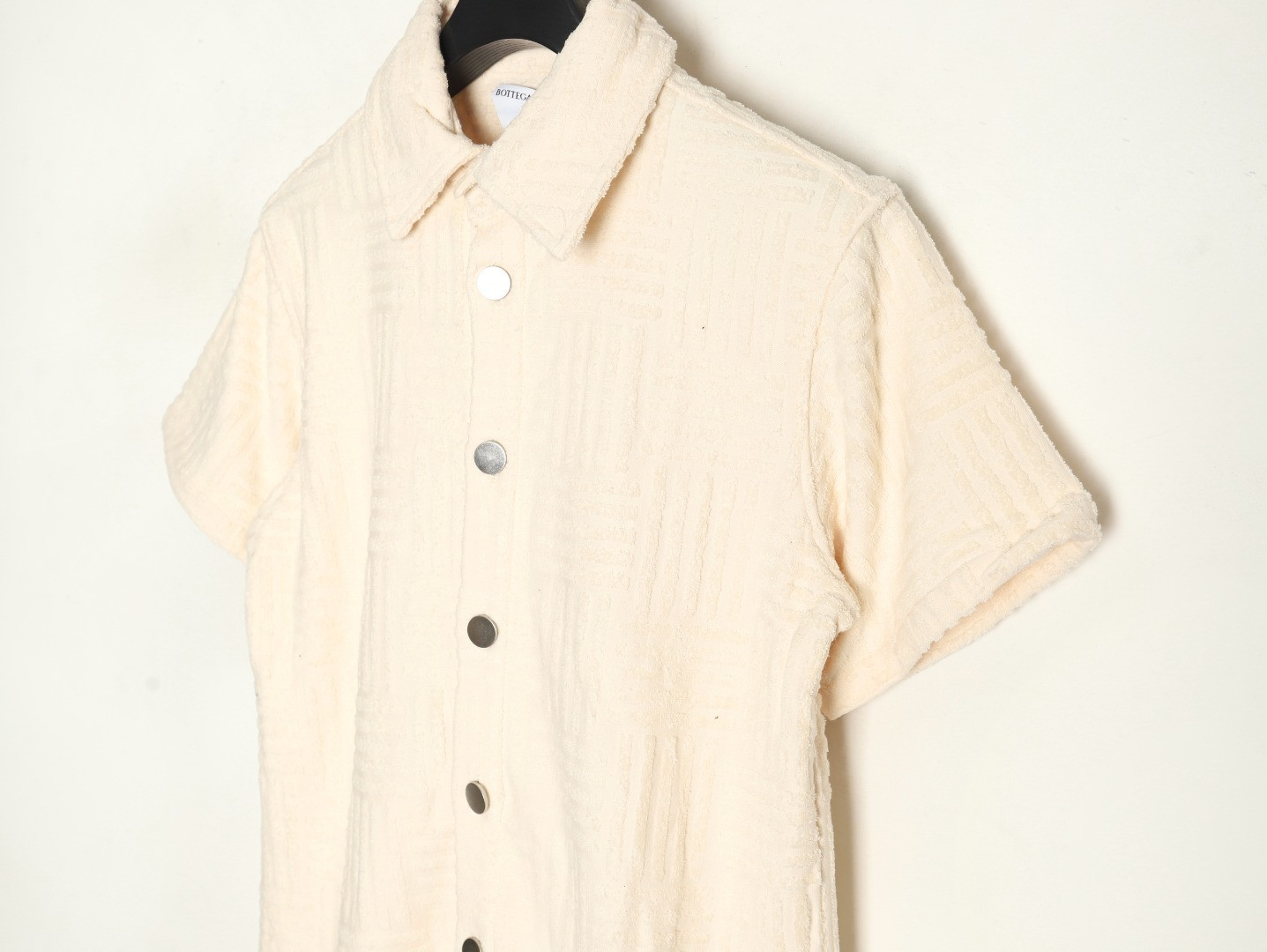 b0tt*ga Ven*ta bv short-sleeved shirts