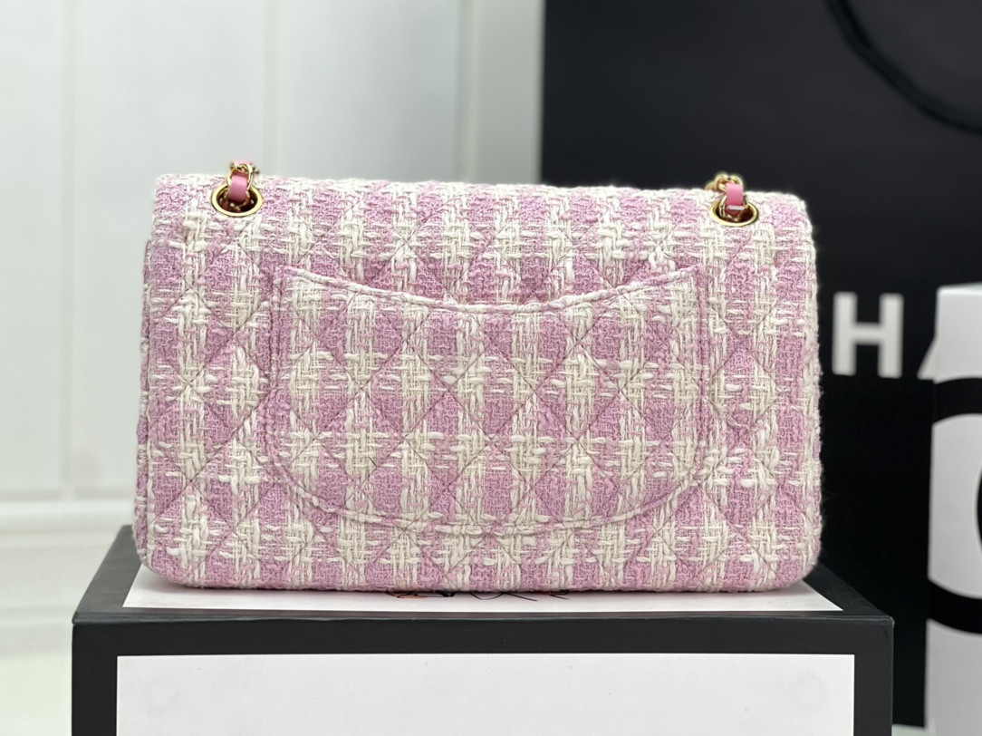 CHANEL CLASSIC 11.12 HANDBAG Tweed & Gold-Tone Metal 6 × 9.9 × 2.5 in