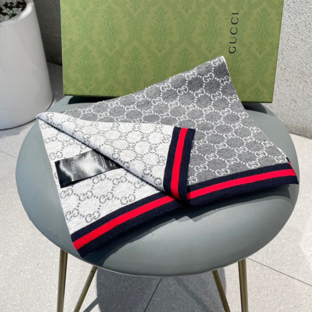 Gvc*1 scarf 32x180cm